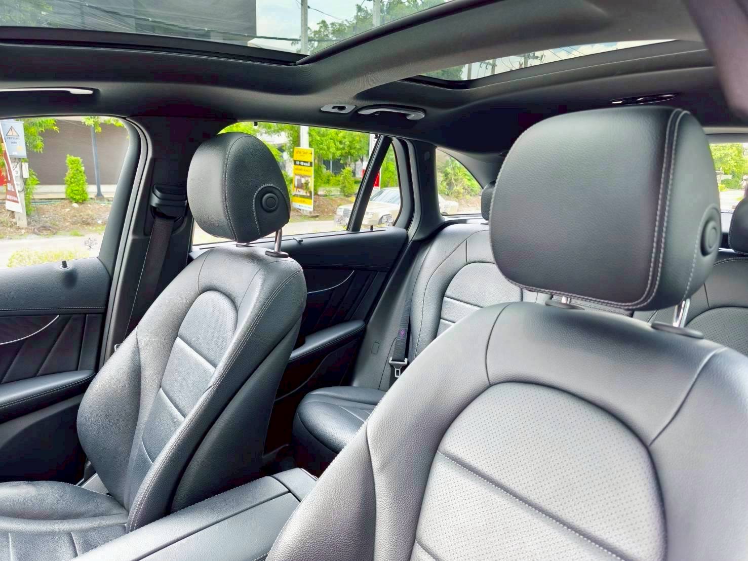 2021 Mercedes-Benz GLC-Class GLC 250 d สีเทา (รูปที่ 14)