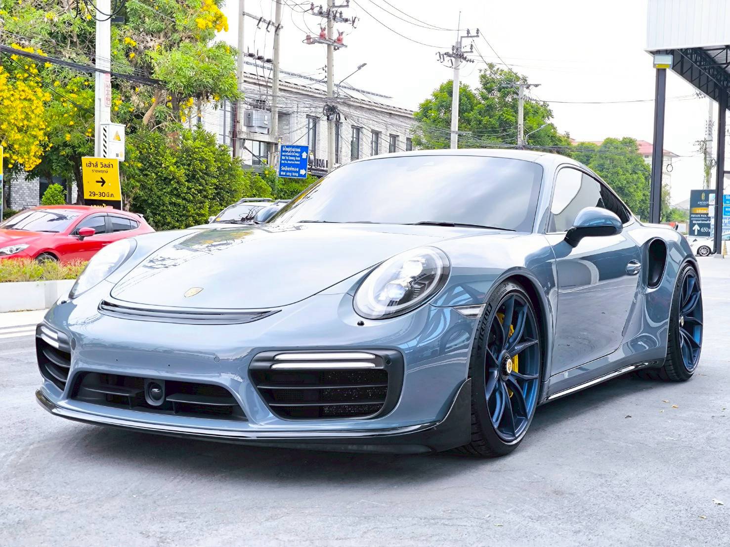 2017 Porsche 911.2 Turbo S 3.8 Coupe สีเทา (รูปที่ 4)