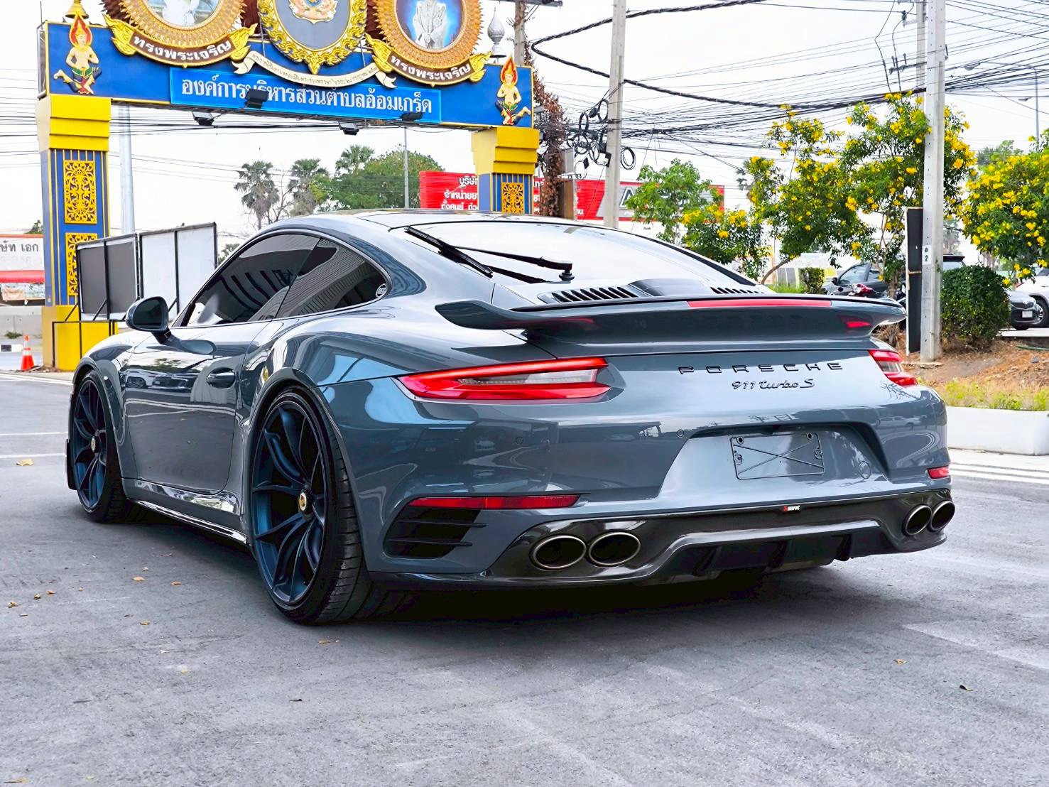 2017 Porsche 911.2 Turbo S 3.8 Coupe สีเทา (รูปที่ 17)