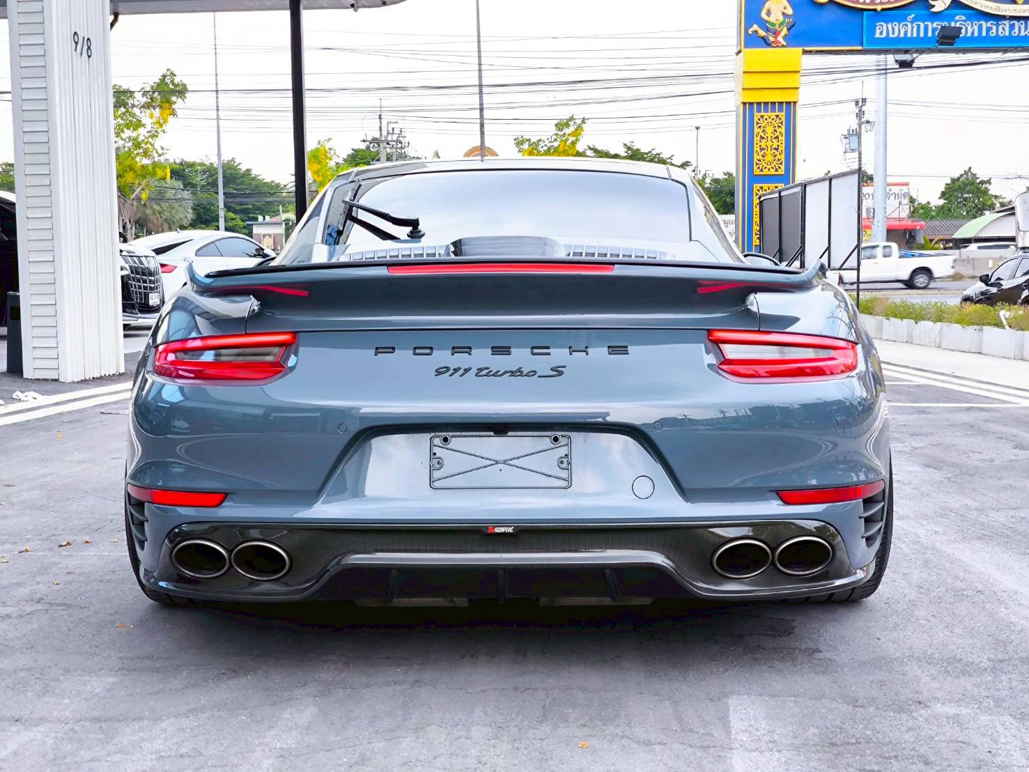 2017 Porsche 911.2 Turbo S 3.8 Coupe สีเทา (รูปที่ 15)