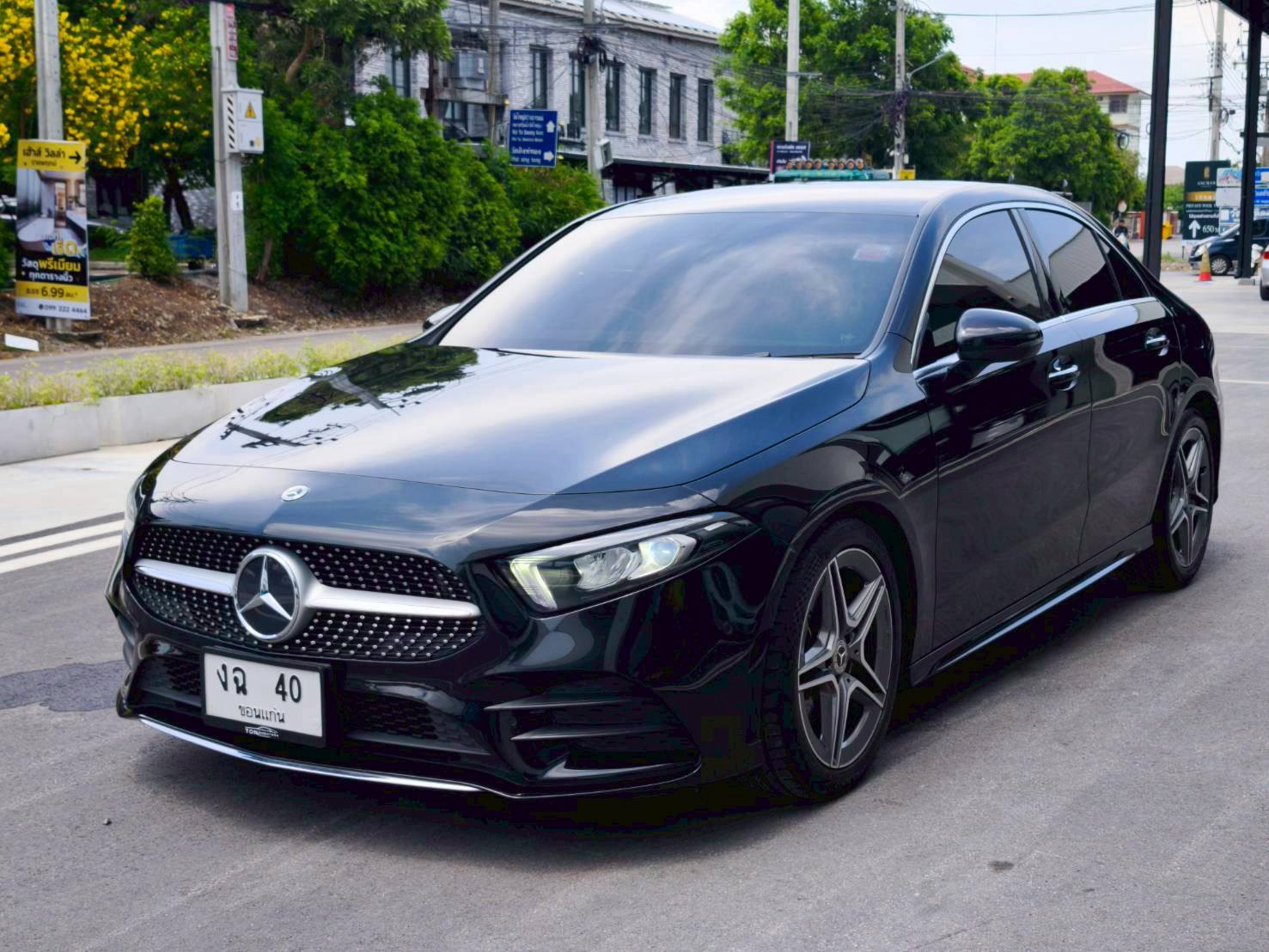 2022 Mercedes-Benz A-Class A 200 AMG สีดำ (รูปที่ 3)