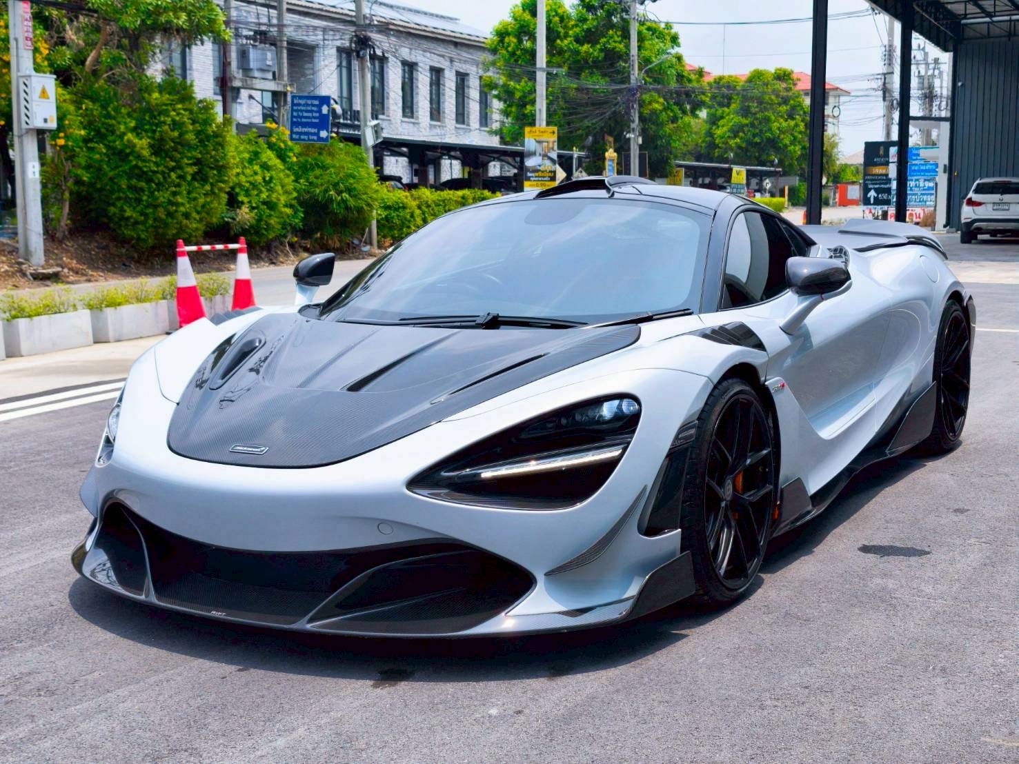 2018 McLaren 720S สีเทา (รูปที่ 12)