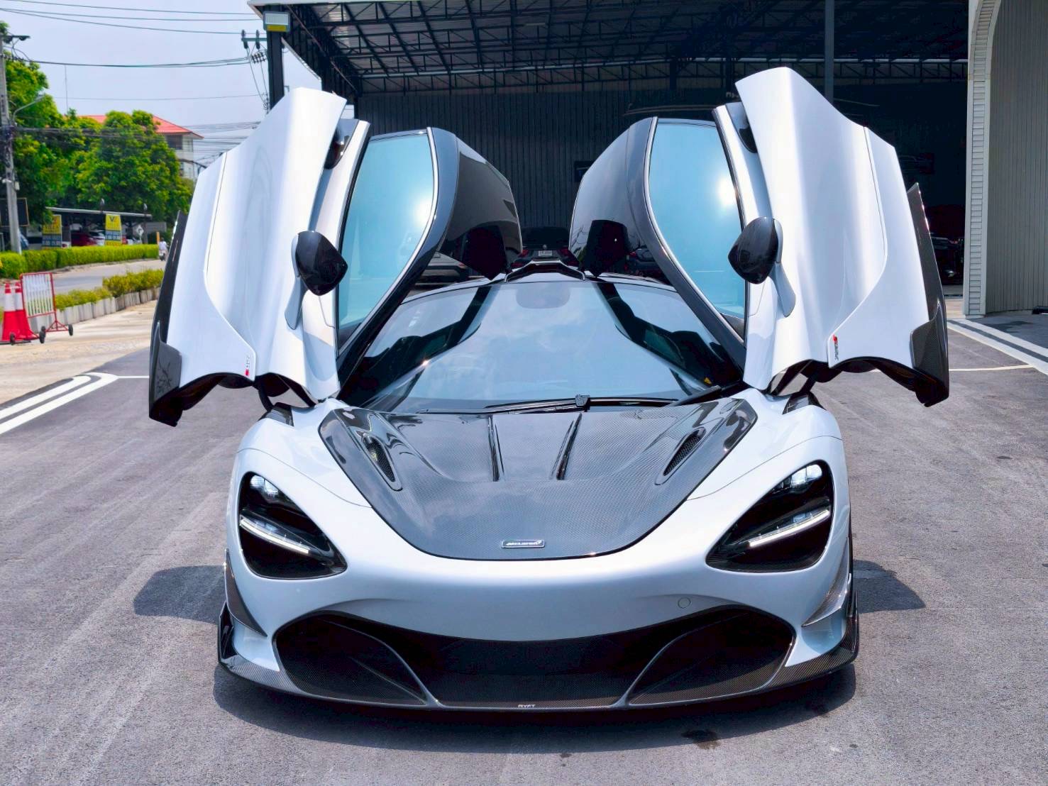 2018 McLaren 720S สีเทา (รูปที่ 14)