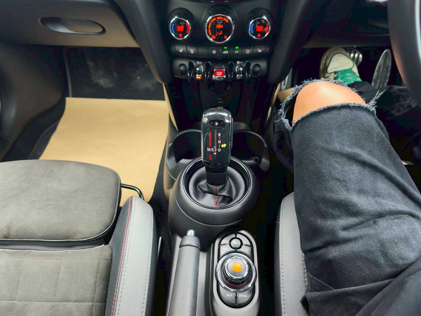 2021 Mini John Cooper Work GP3 LimitedEdition สีเทา (รูปที่ 10)