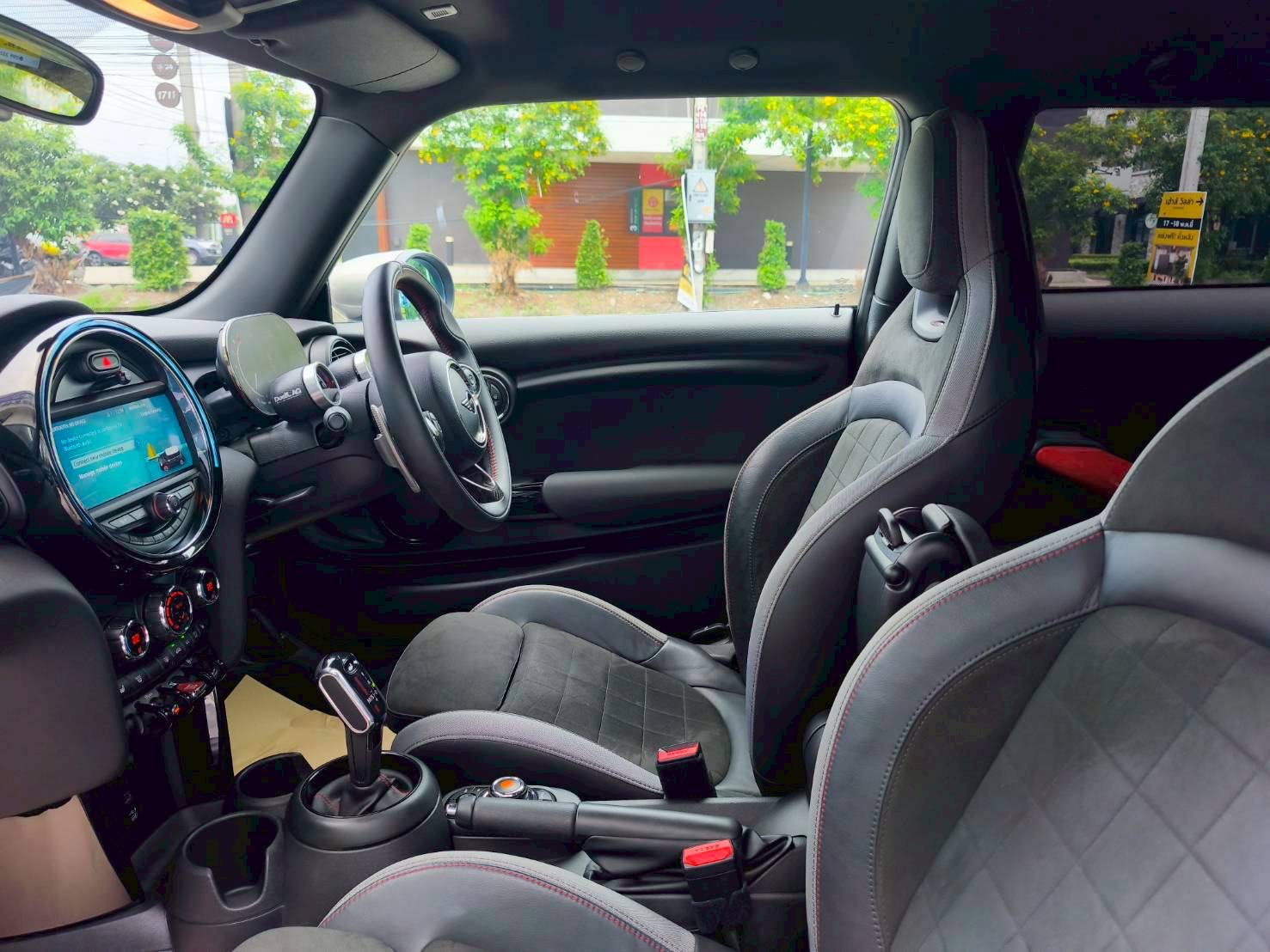 2021 Mini John Cooper Work GP3 LimitedEdition สีเทา (รูปที่ 6)