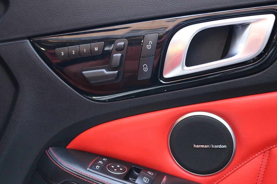 Mercedes-Benz SLK-Class R172 ปี 2012 สีขาว (รูปที่ 17)