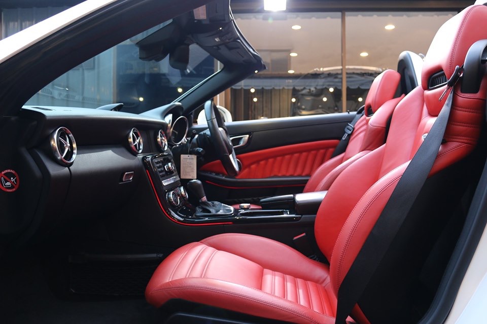 Mercedes-Benz SLK-Class R172 ปี 2012 สีขาว (รูปที่ 13)