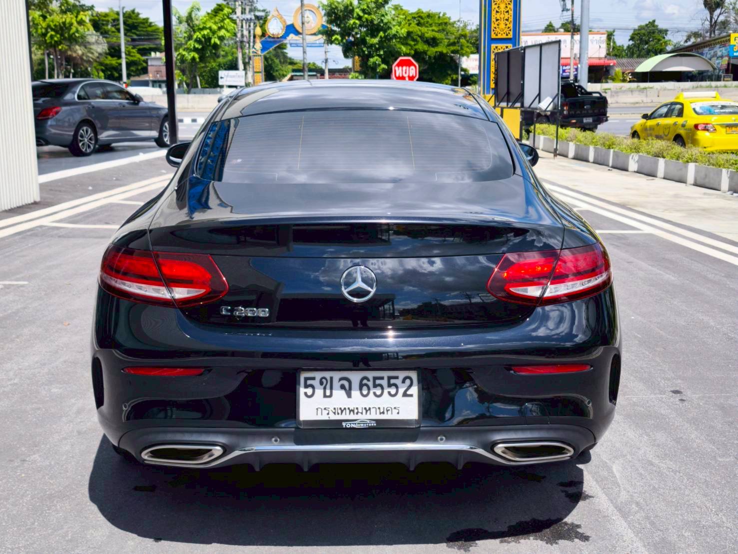 2022 Mercedes-Benz C-Class Coupe C 200 AMG สีดำ (รูปที่ 14)