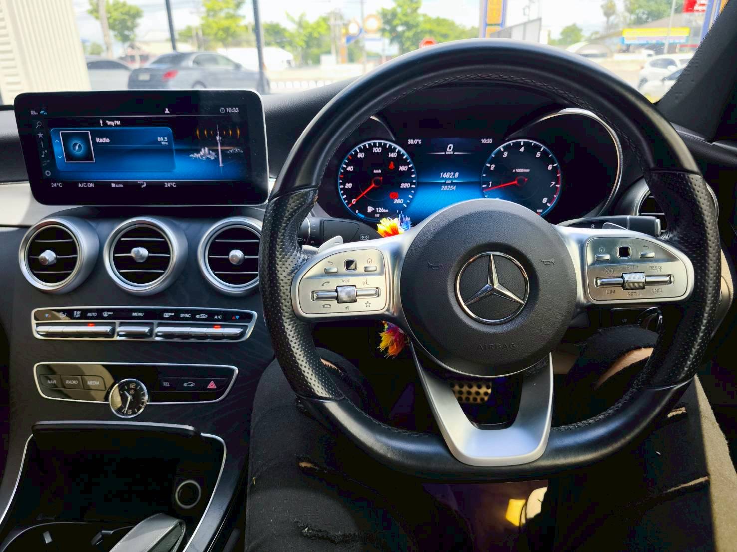 2022 Mercedes-Benz C-Class Coupe C 200 AMG สีดำ (รูปที่ 5)