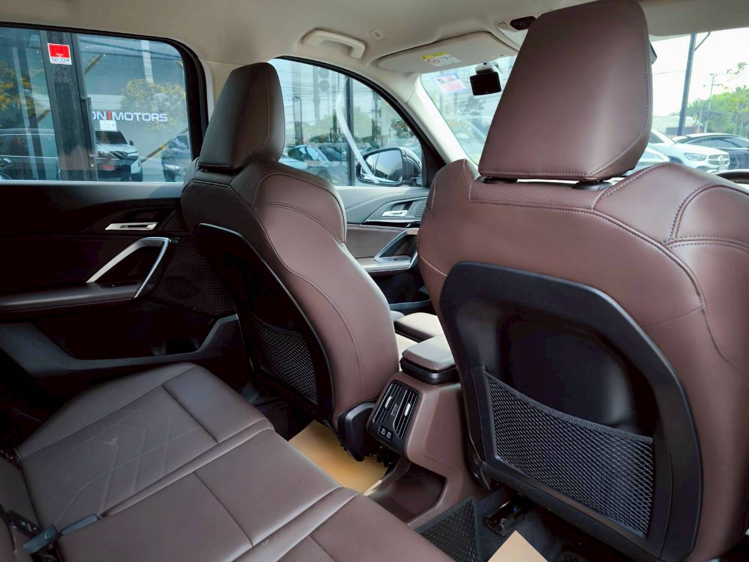 2023 BMW X1 U11 สีดำ (รูปที่ 10)