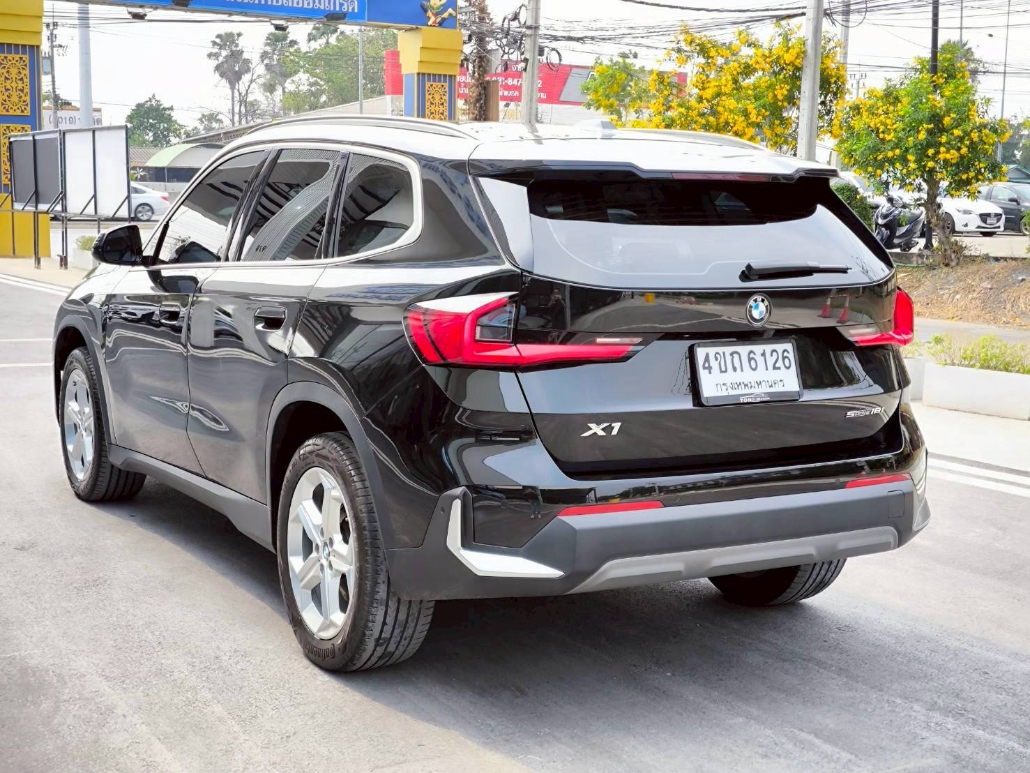 2023 BMW X1 U11 สีดำ (รูปที่ 18)