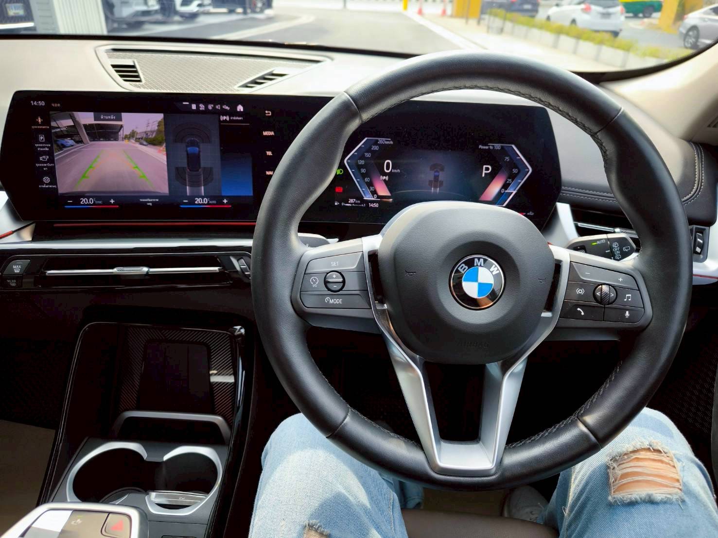 2023 BMW X1 U11 สีดำ (รูปที่ 5)