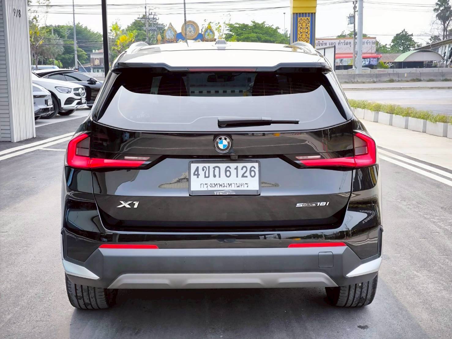 2023 BMW X1 U11 สีดำ (รูปที่ 17)