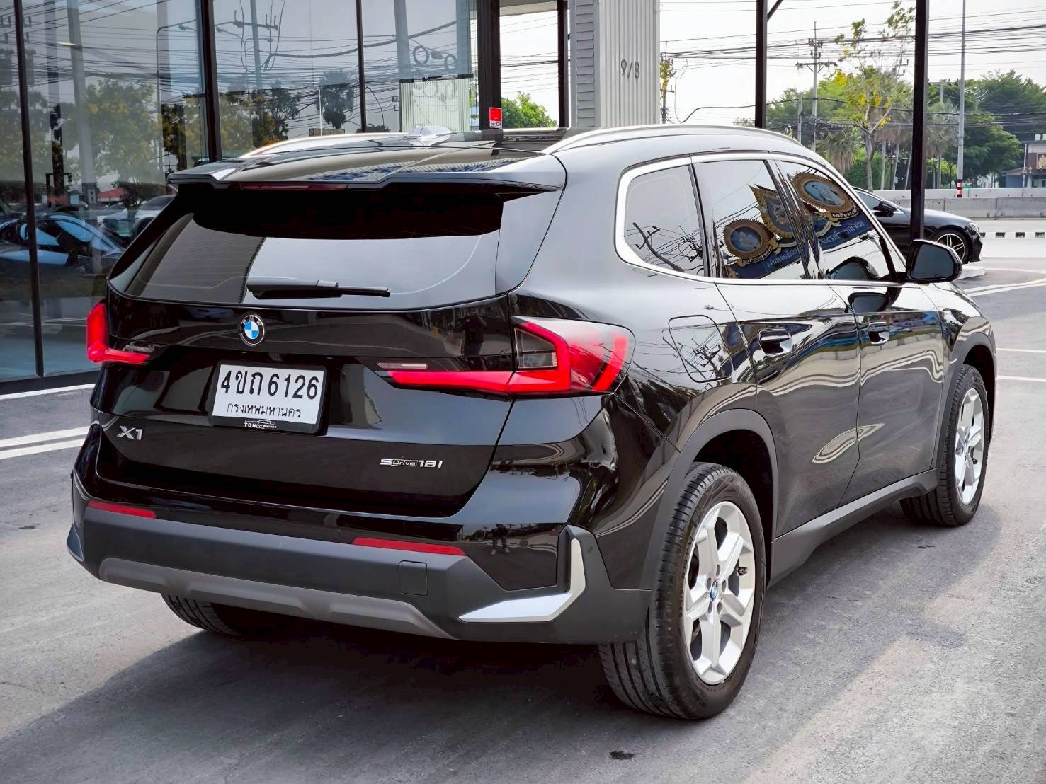 2023 BMW X1 U11 สีดำ (รูปที่ 13)