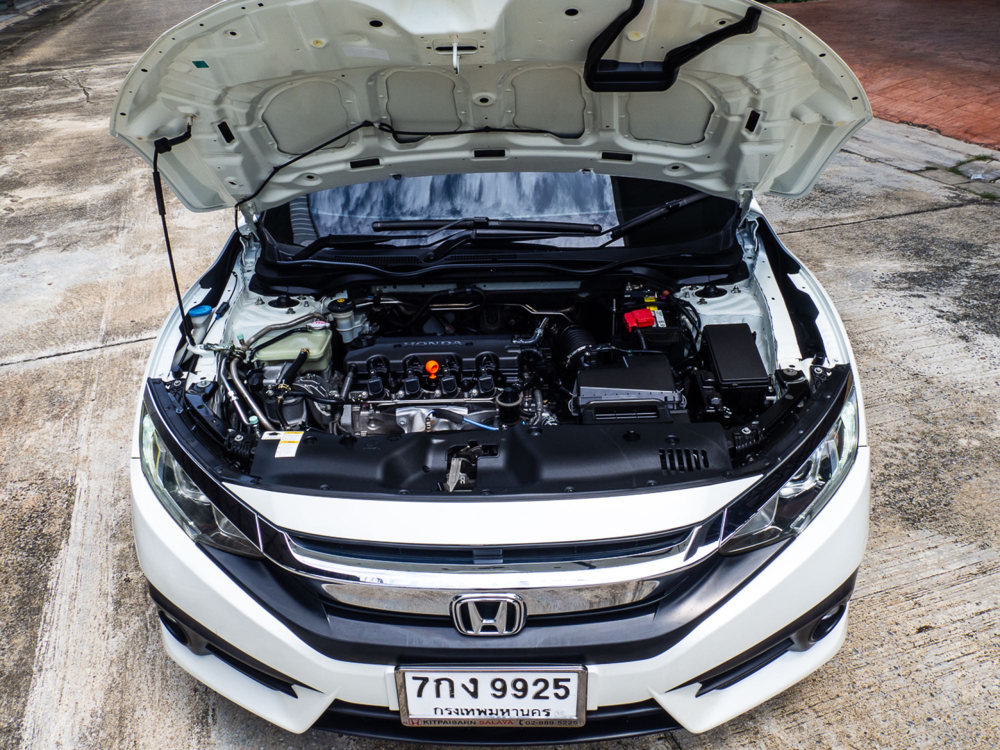 2018 Honda Civic Sedan สีขาว (รูปที่ 20)