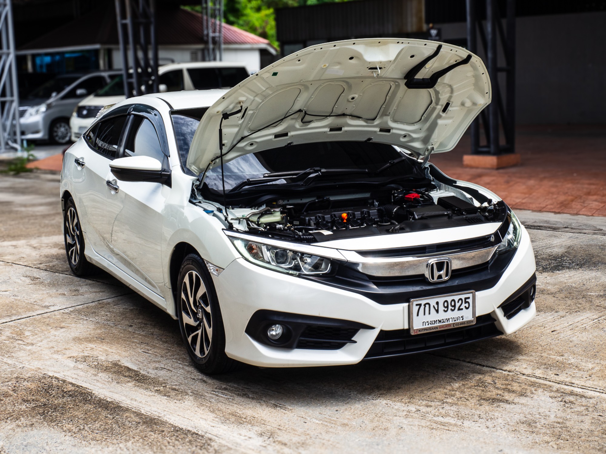 2018 Honda Civic Sedan สีขาว (รูปที่ 19)