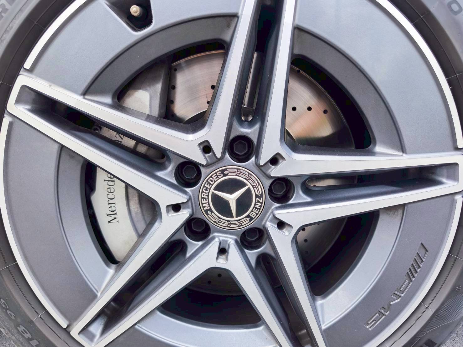 2024 Mercedes-Benz C-Class C 220 d AMG สีขาว (รูปที่ 3)