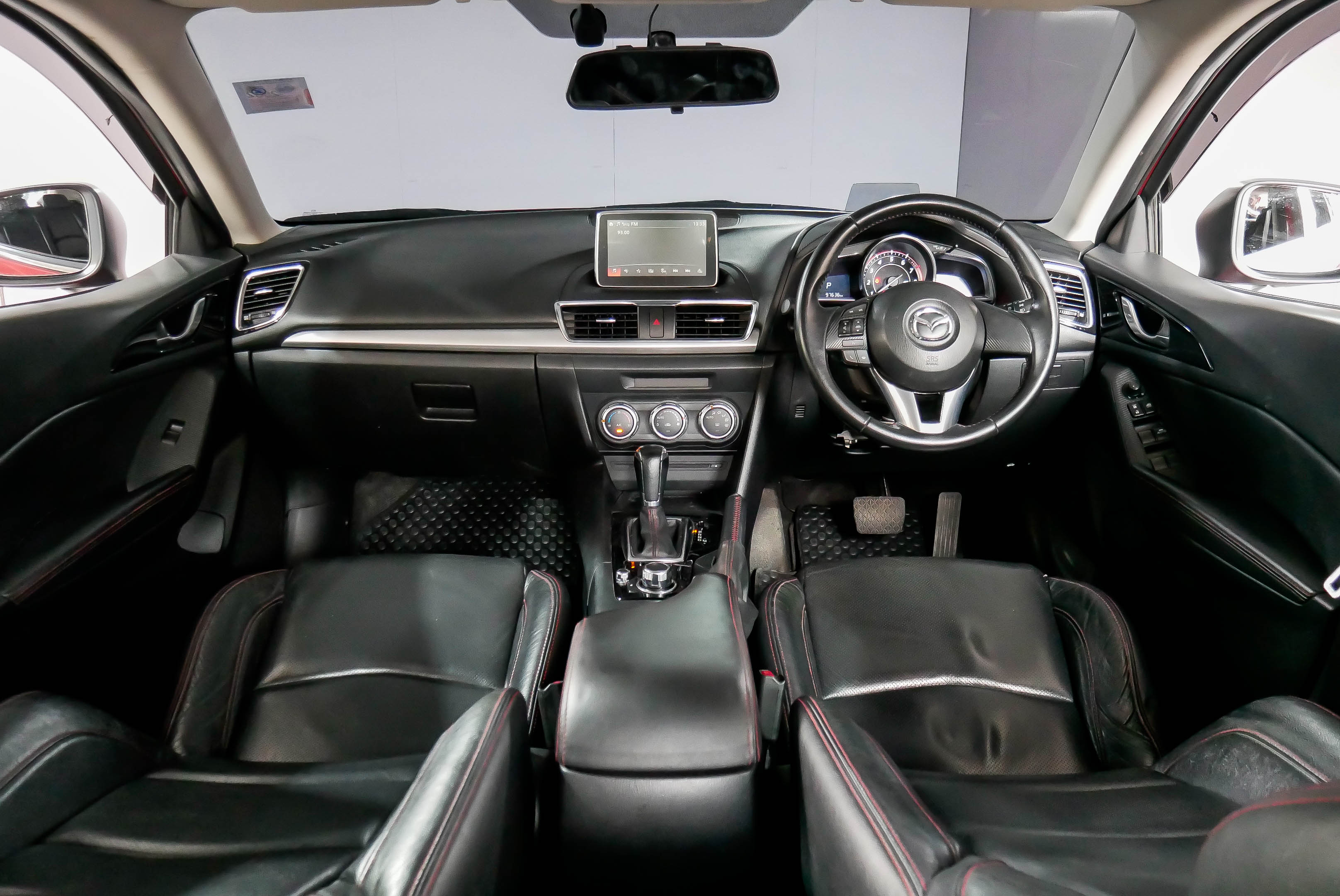 MAZDA 3 SKYACTIV 2.0 S SPORT AT ปี 2014 สีแดง (รูปที่ 7)