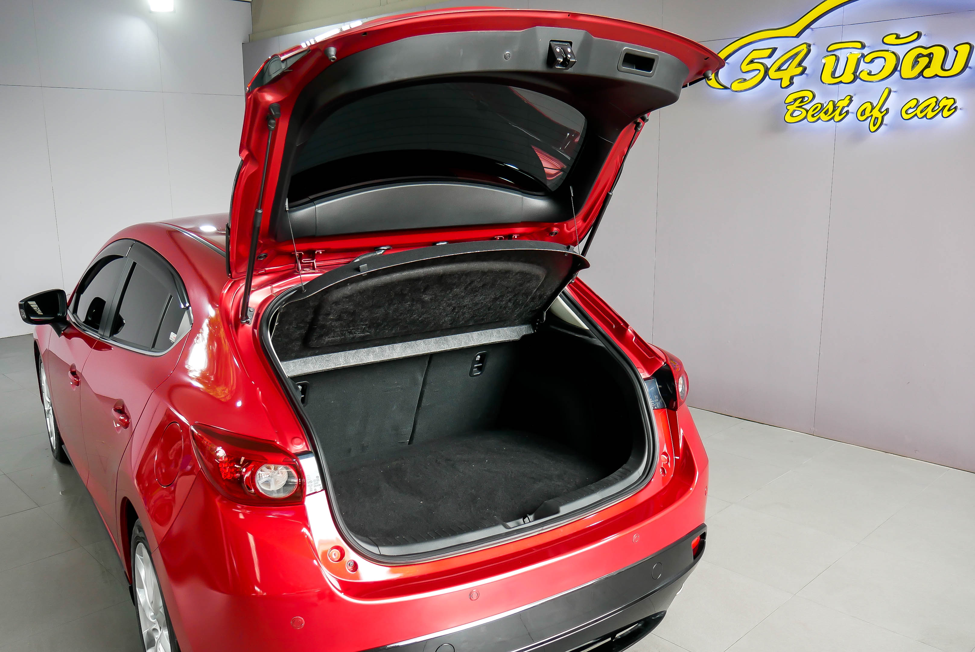 MAZDA 3 SKYACTIV 2.0 S SPORT AT ปี 2014 สีแดง