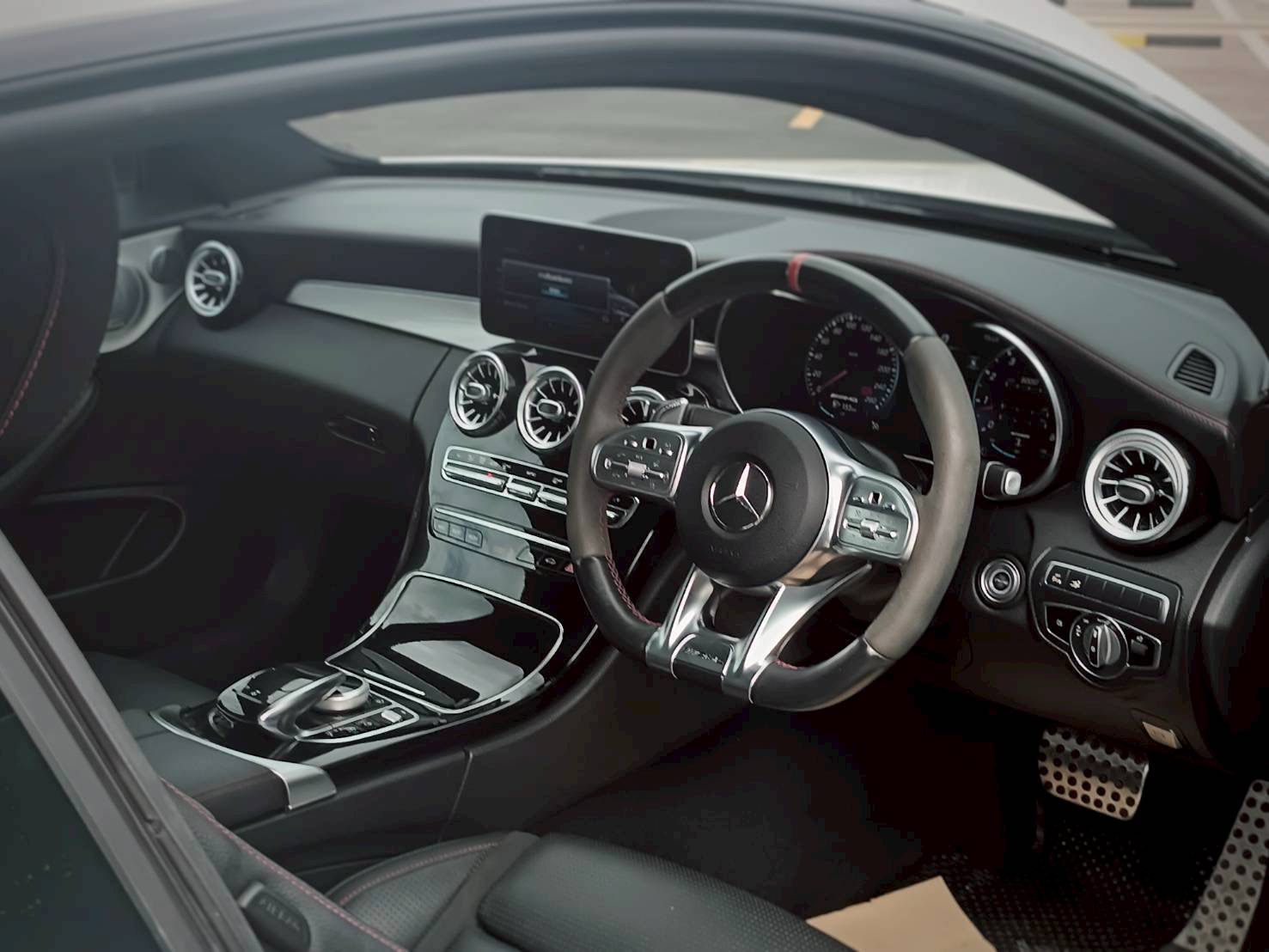 2022 Mercedes-Benz C-Class Coupe C43 AMG สีขาว (รูปที่ 7)