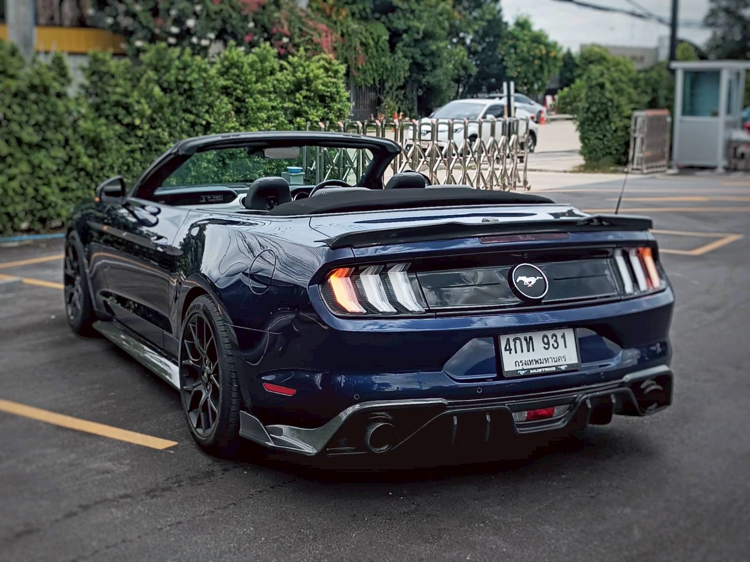 2018 Ford Mustang Convertible สีดำ (รูปที่ 8)