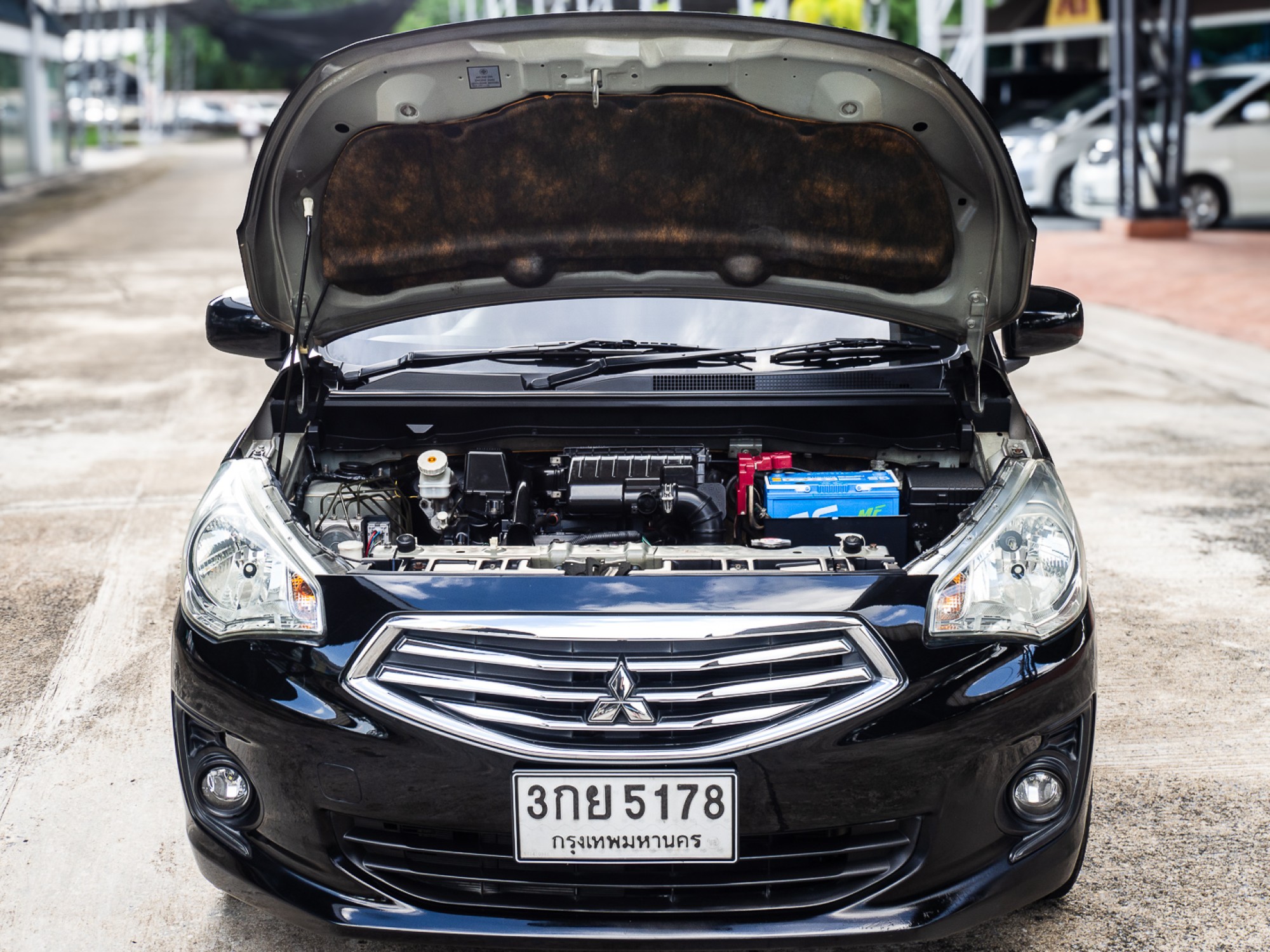 2014 Mitsubishi Attrage สีดำ (รูปที่ 10)
