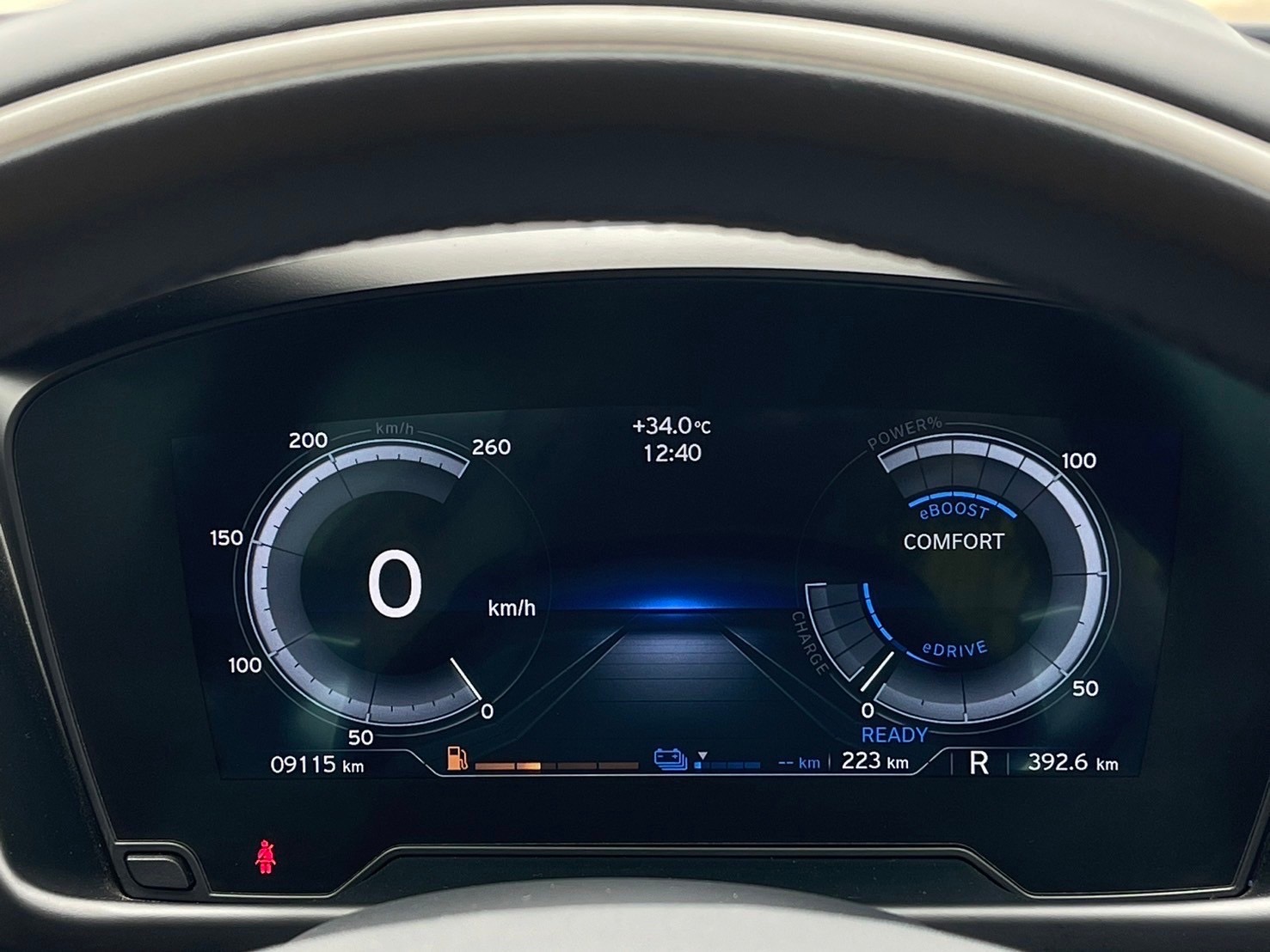 2014 BMW i8 สีเทา (รูปที่ 9)
