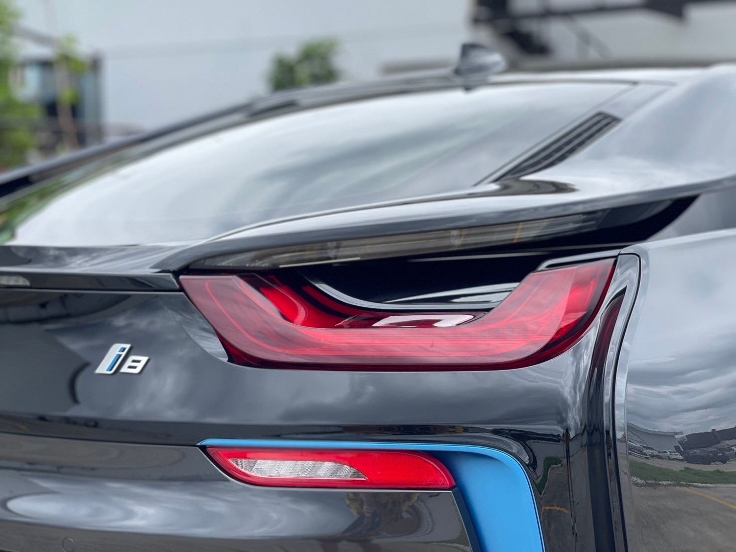 2014 BMW i8 สีเทา (รูปที่ 20)