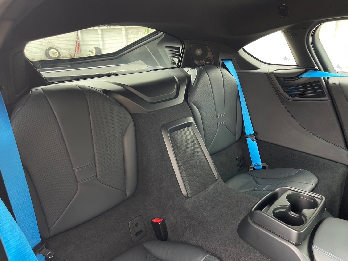 2014 BMW i8 สีเทา (รูปที่ 3)