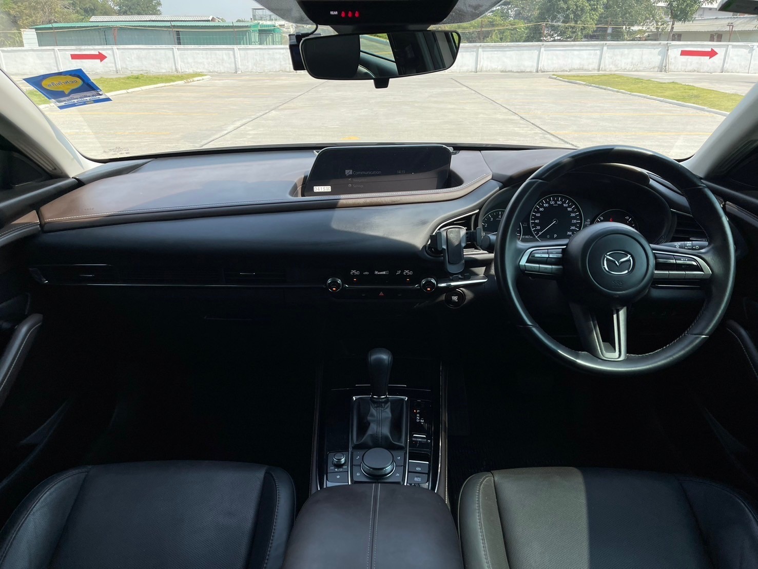 2023 Mazda CX-30 สีน้ำตาล (รูปที่ 17)