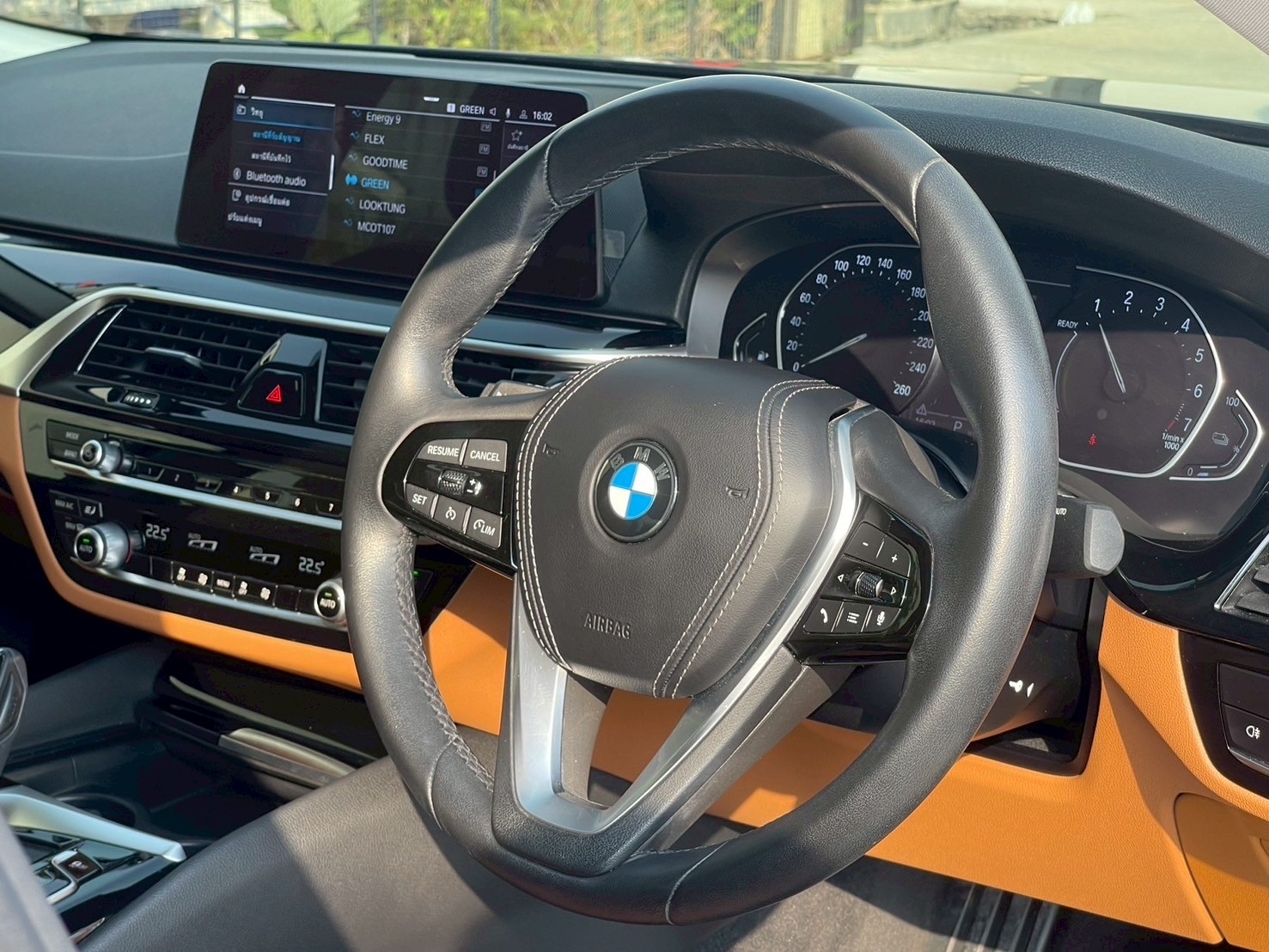 2021 BMW 530e Elite G30 LCI สีดำ (รูปที่ 11)