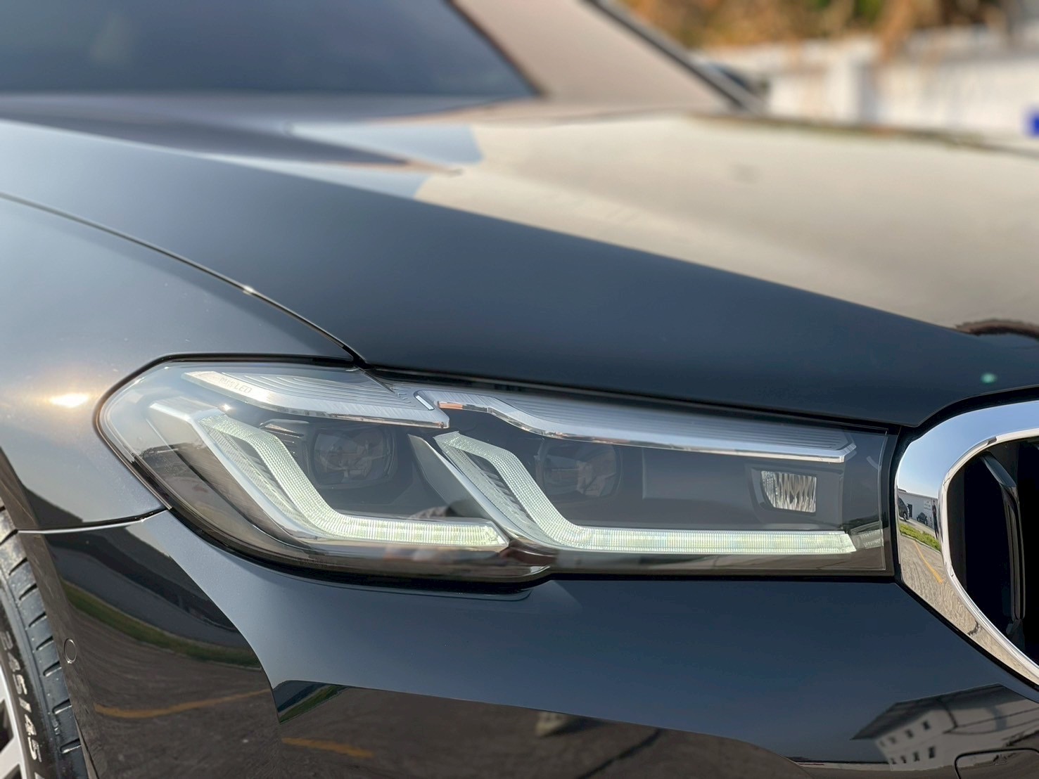 2021 BMW 530e Elite G30 LCI สีดำ (รูปที่ 5)