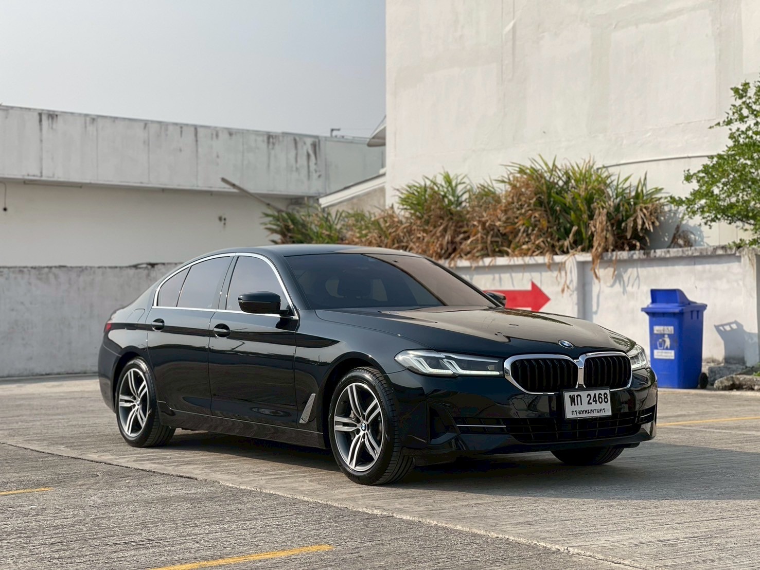 2021 BMW 530e Elite G30 LCI สีดำ