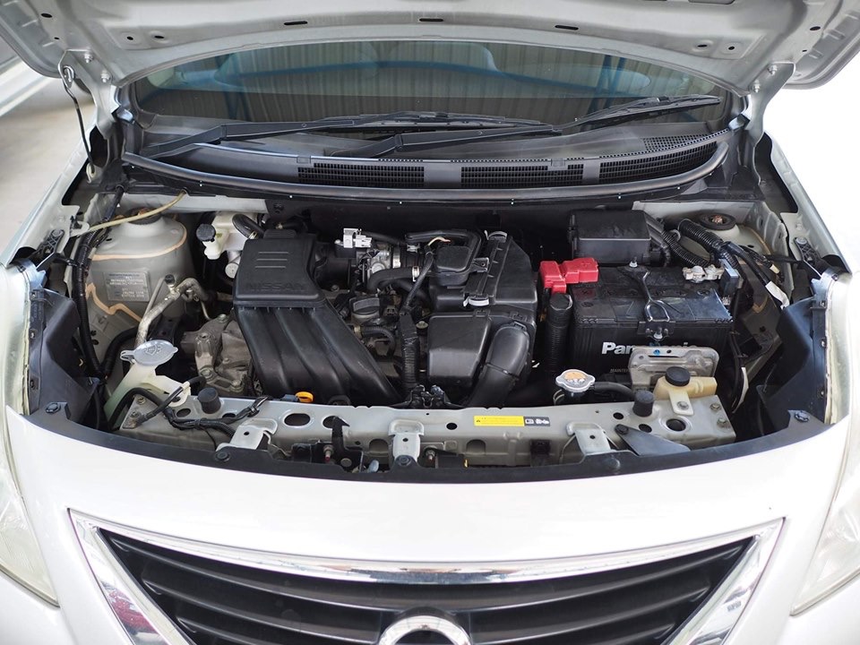Nissan Almera ปี 2012 สีเงิน (รูปที่ 3)