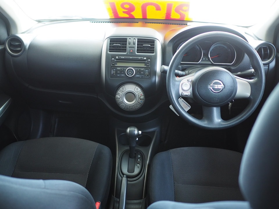 Nissan Almera ปี 2012 สีเงิน (รูปที่ 5)