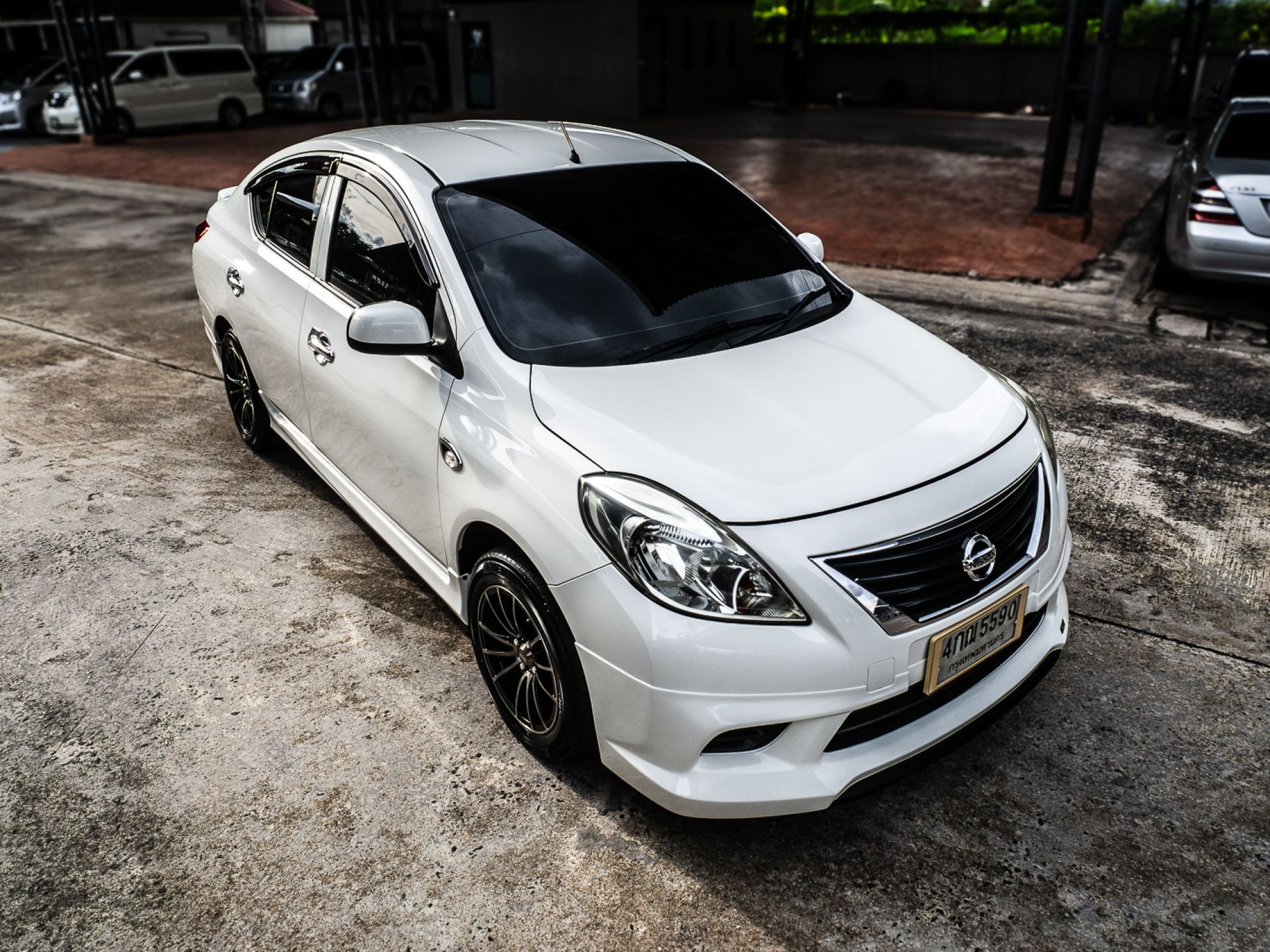 2014 Nissan Almera สีขาว (รูปที่ 14)