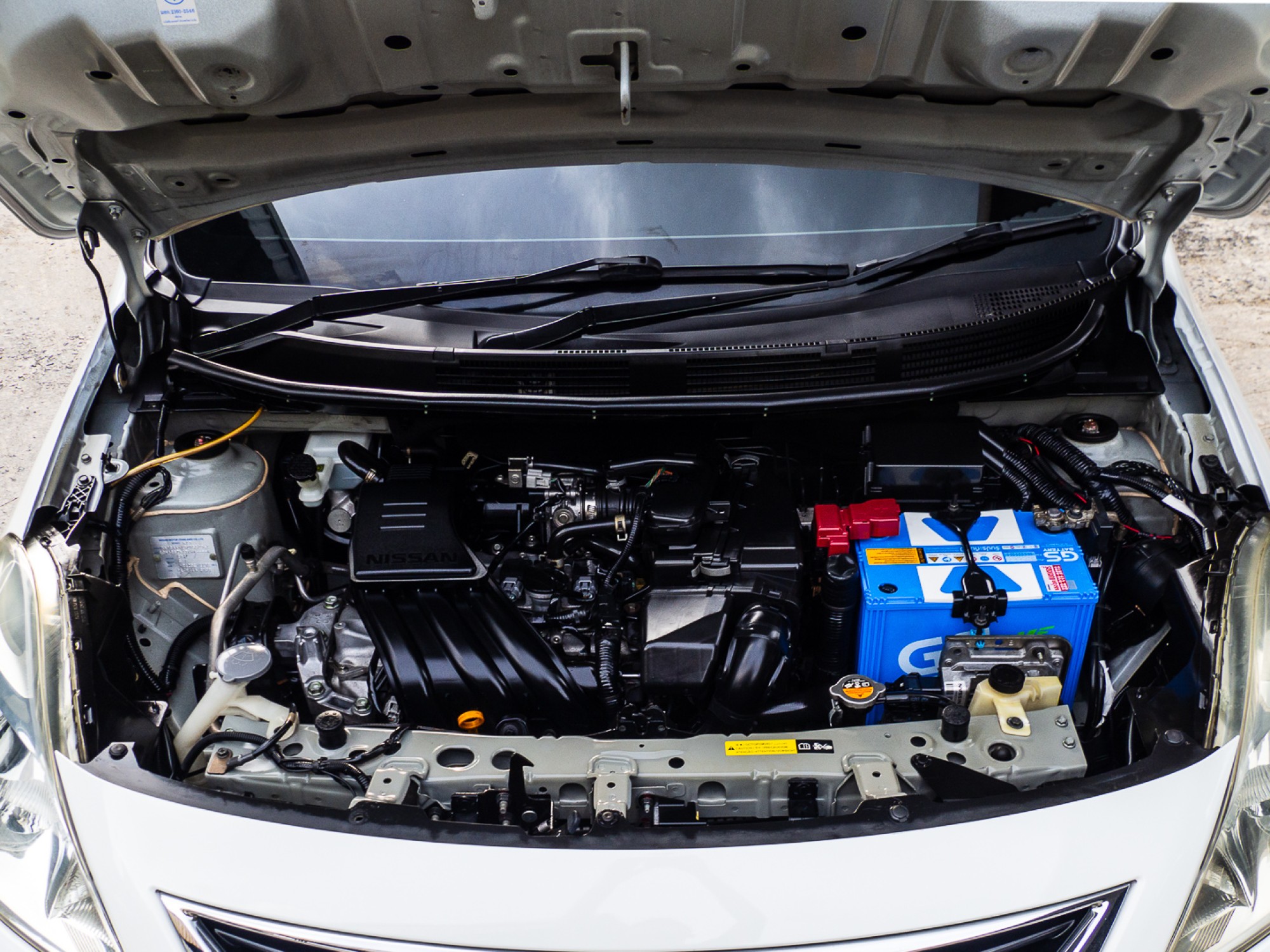 2014 Nissan Almera สีขาว (รูปที่ 18)