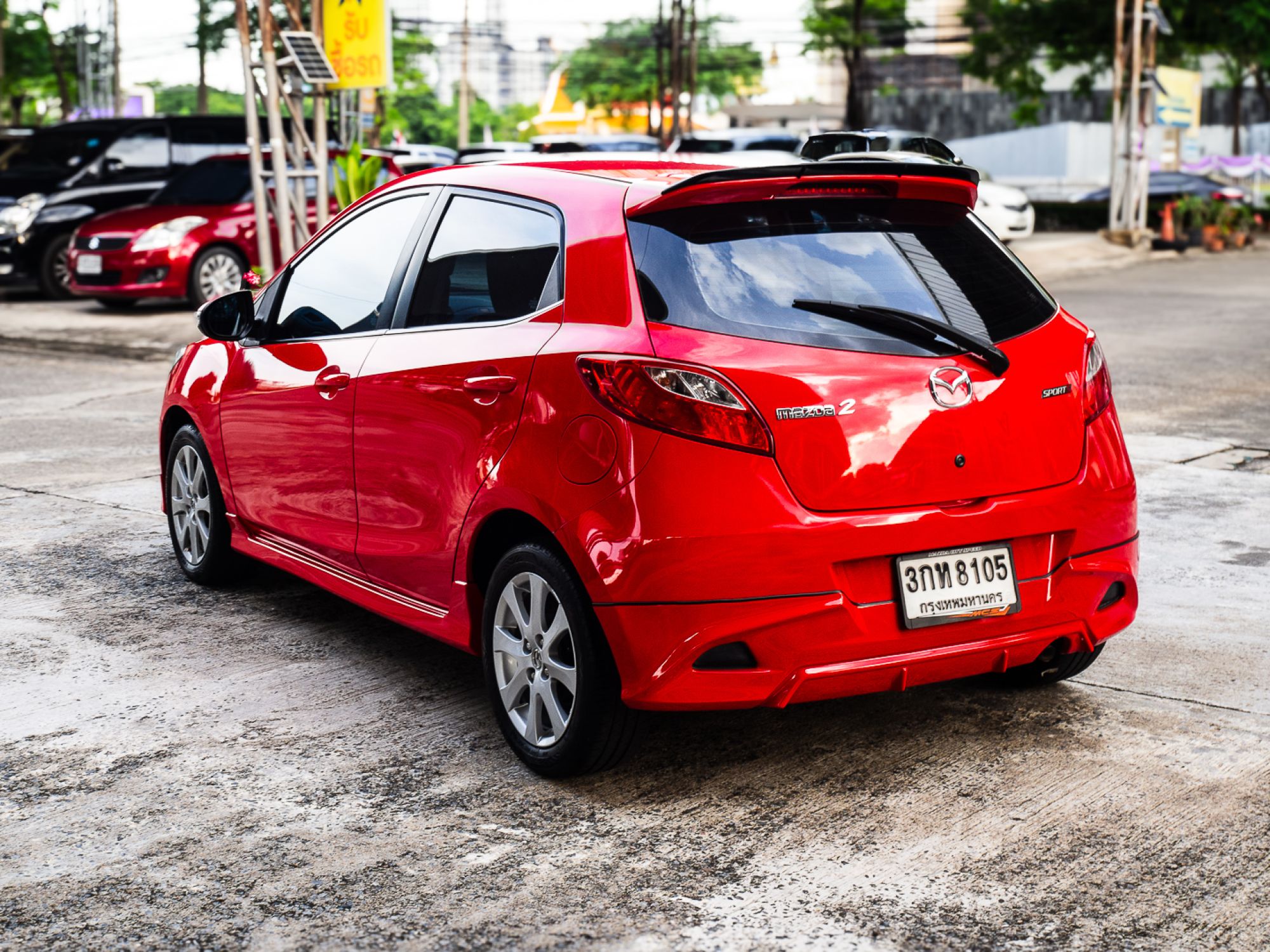 2014 Mazda 2 Sports (5 ประตู) สีแดง (รูปที่ 5)