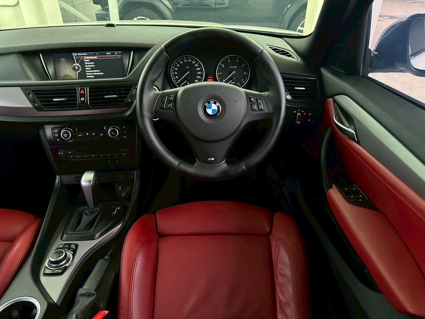 2016 BMW X1 E84 สีขาว (รูปที่ 13)