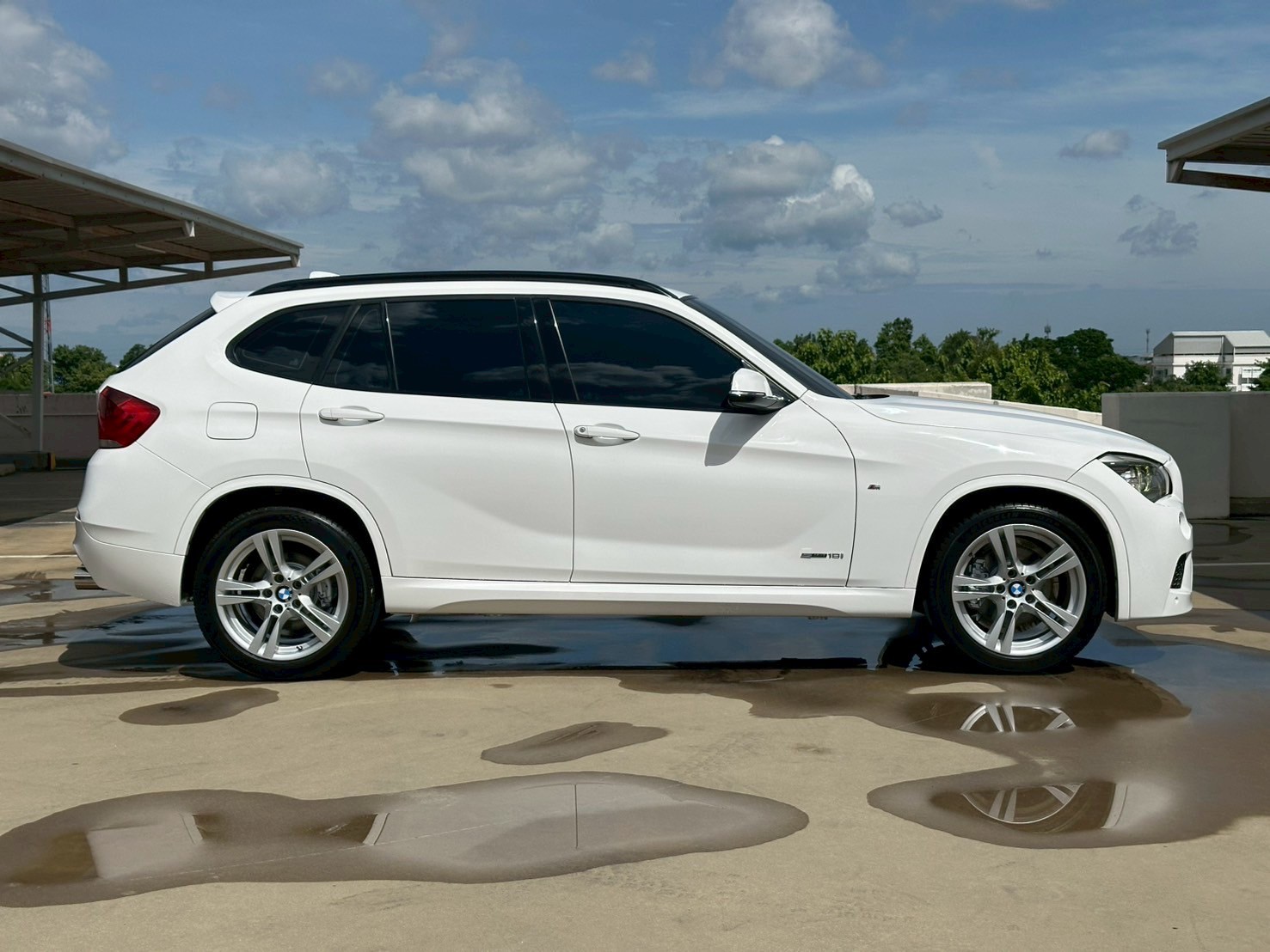 2016 BMW X1 E84 สีขาว (รูปที่ 5)