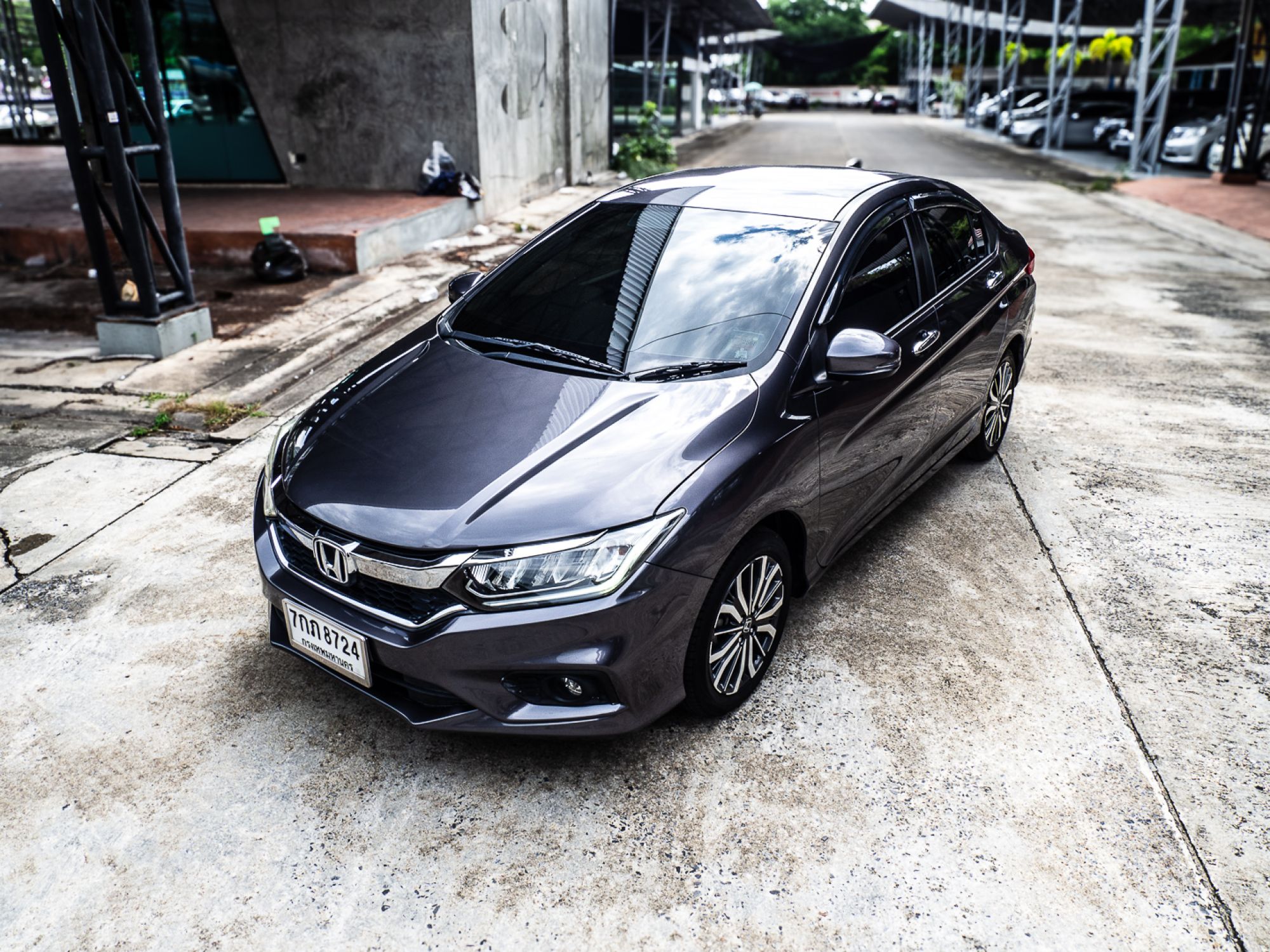 2018 Honda City สีเทา (รูปที่ 13)