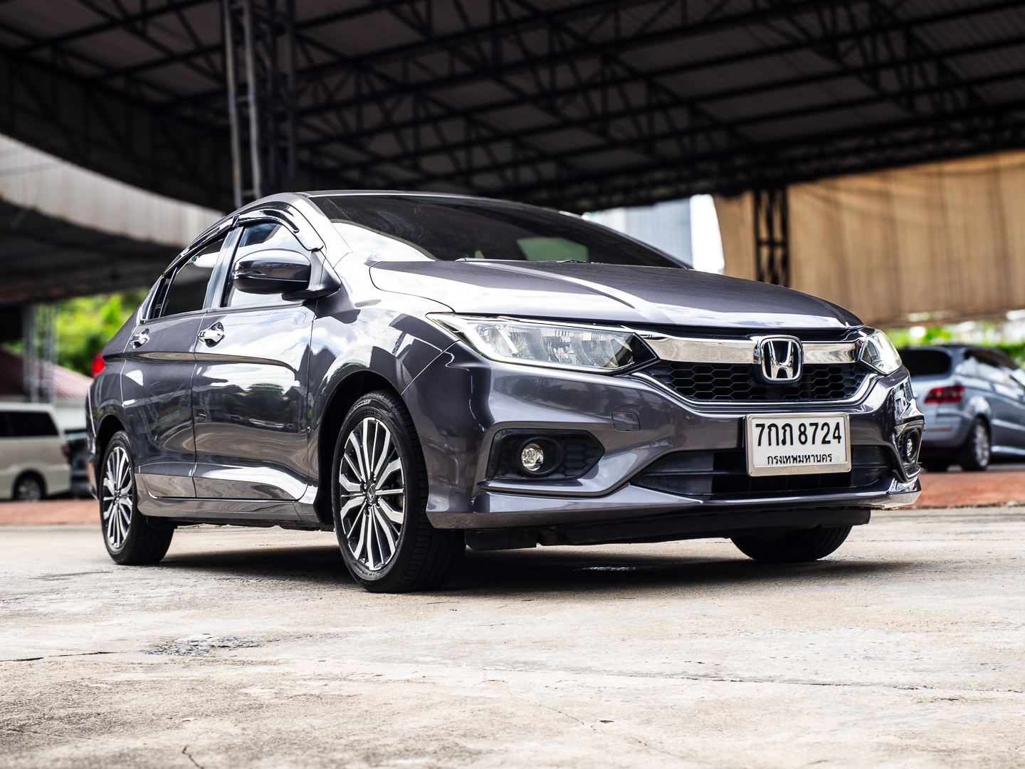 2018 Honda City สีเทา (รูปที่ 3)
