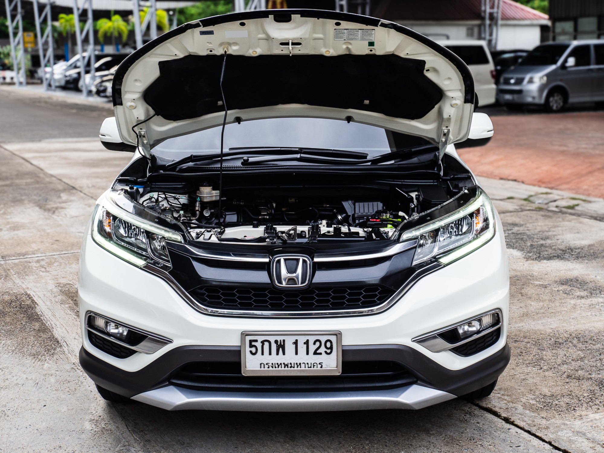 2016 Honda CR-V สีขาว (รูปที่ 18)