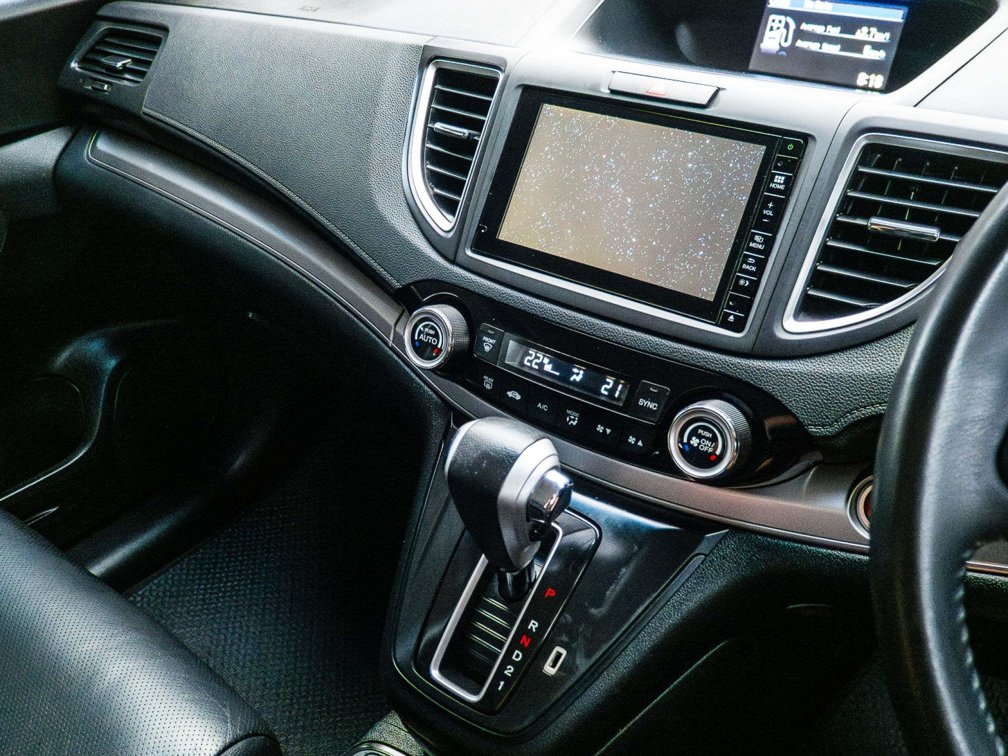 2016 Honda CR-V สีขาว (รูปที่ 19)