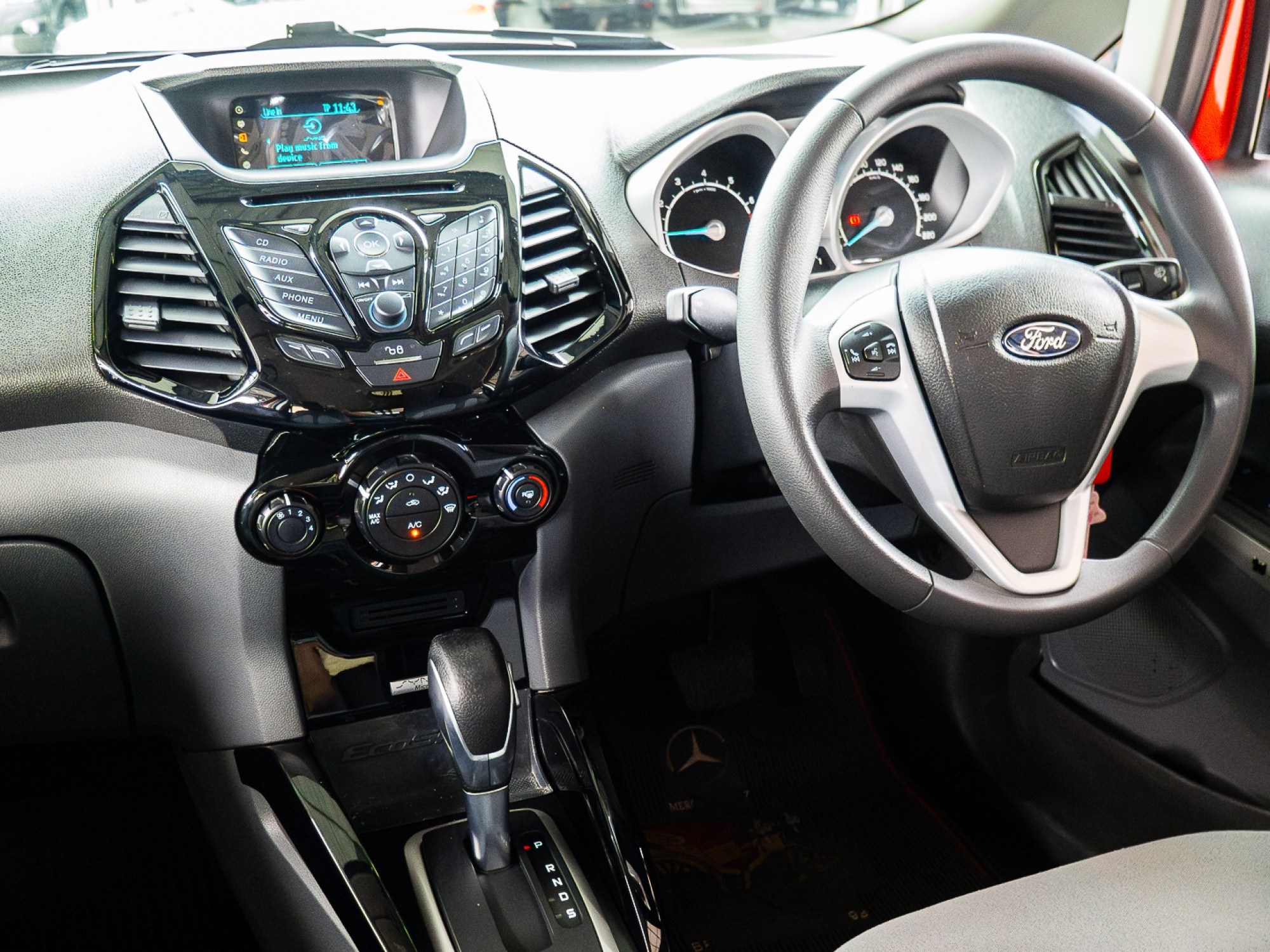 2016 Ford EcoSport สีส้ม (รูปที่ 14)