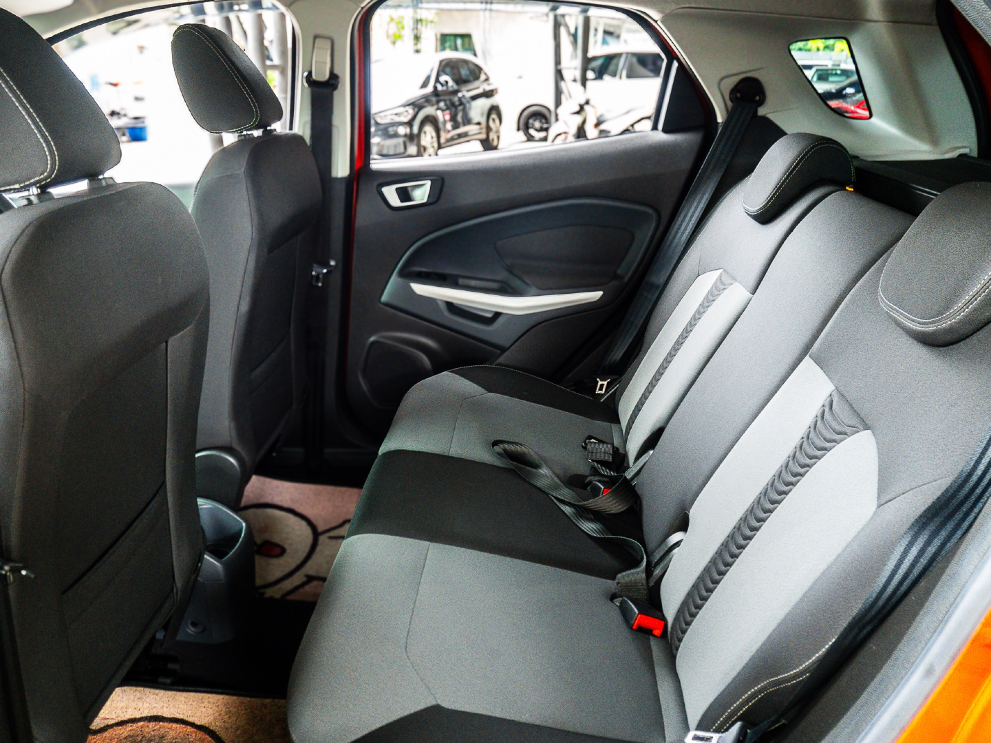 2016 Ford EcoSport สีส้ม (รูปที่ 12)