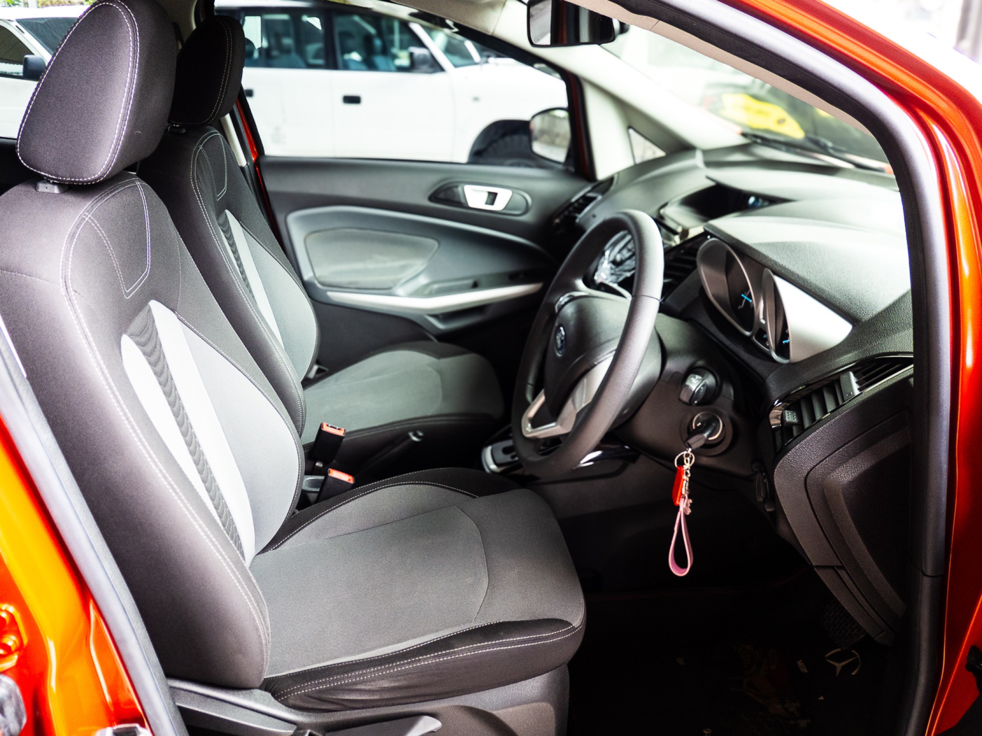 2016 Ford EcoSport สีส้ม (รูปที่ 7)