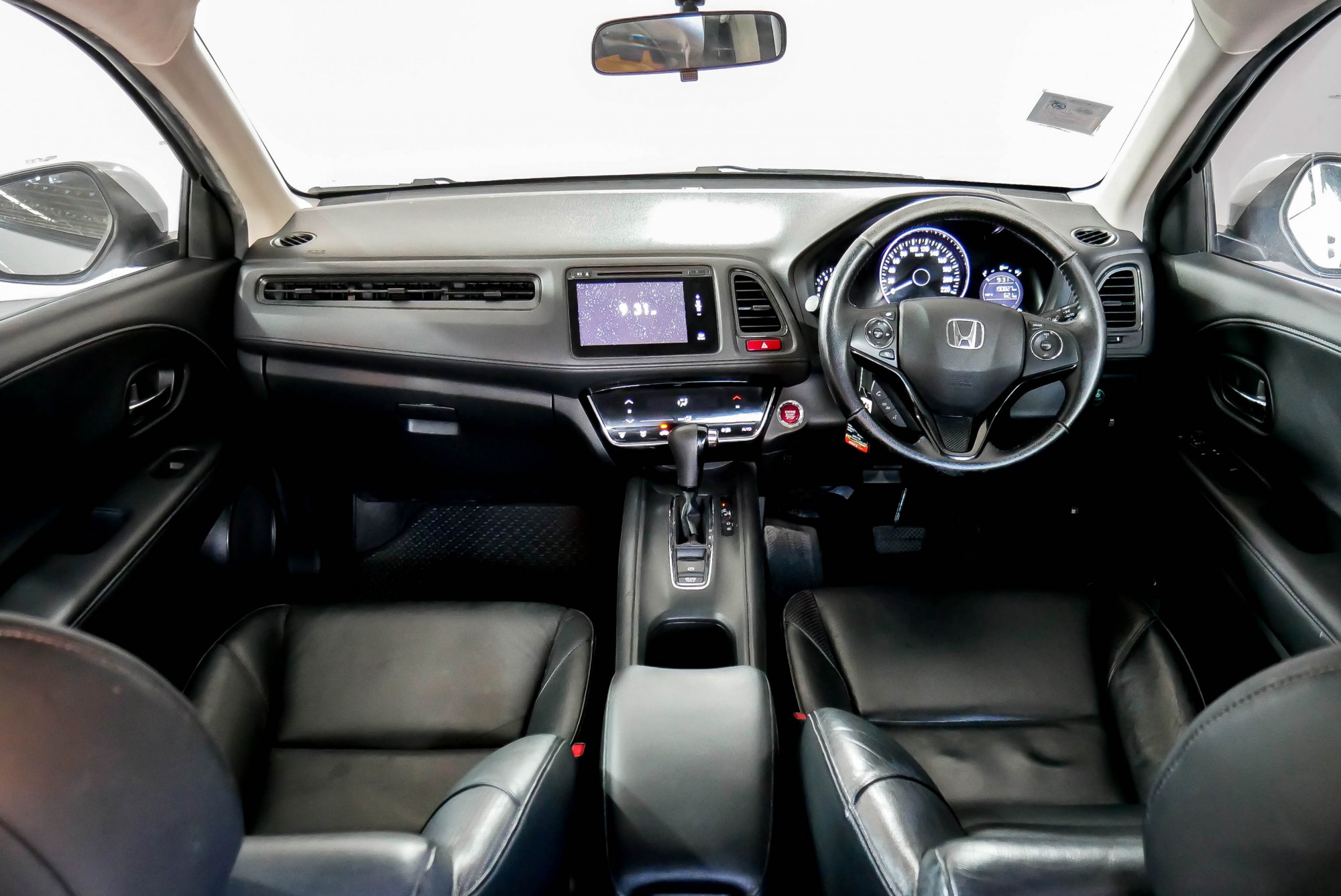 HONDA HR-V 1.8 E AT  ปี 2015 (รูปที่ 5)
