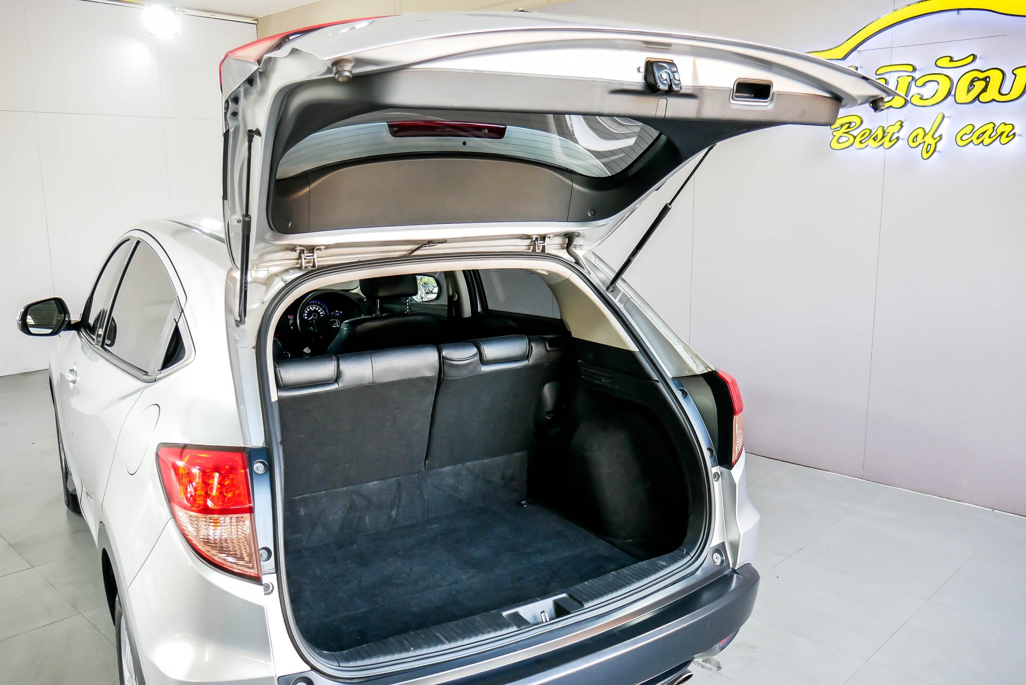 HONDA HR-V 1.8 E AT  ปี 2015 (รูปที่ 16)
