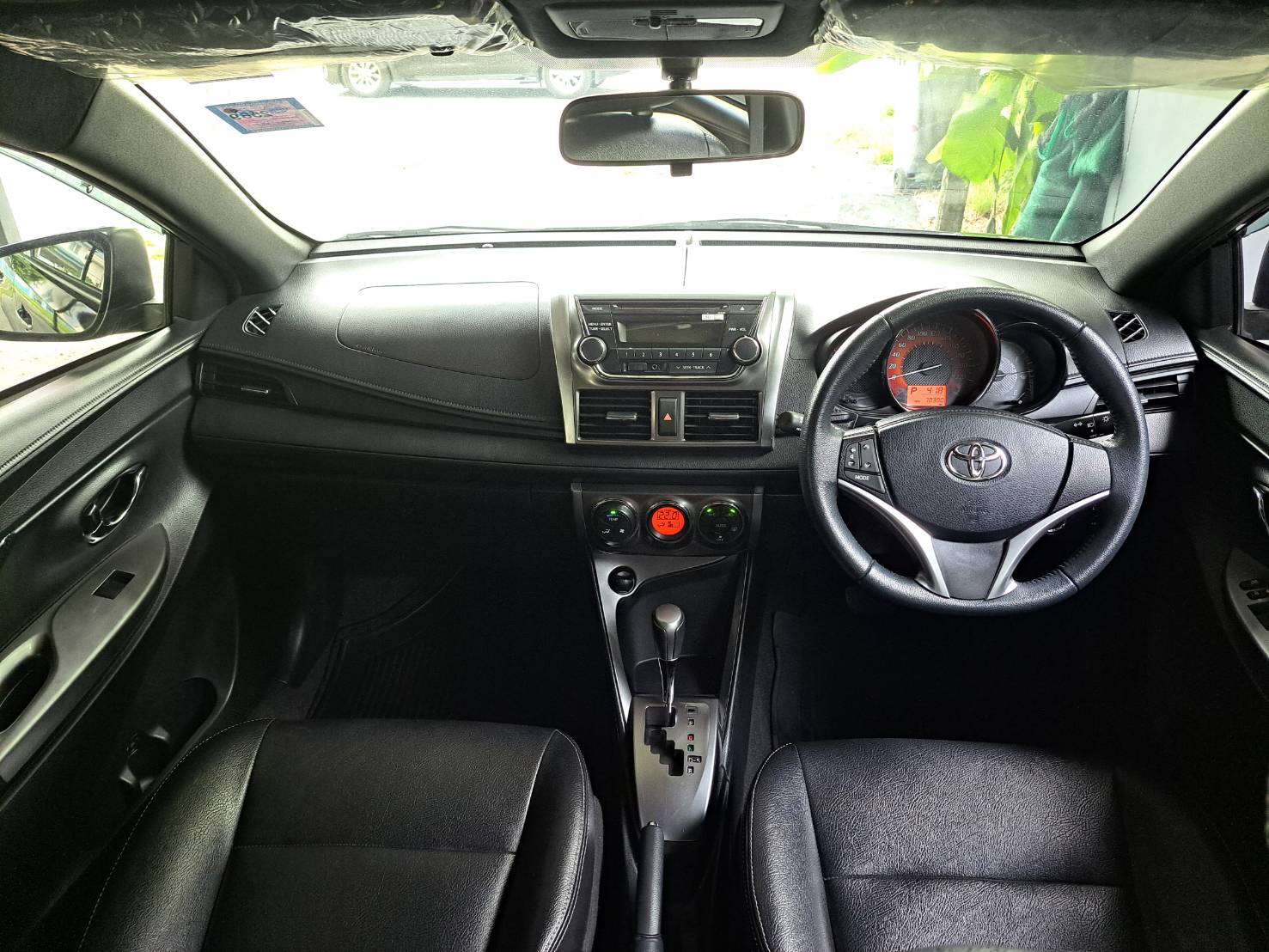 TOYOTA YARIS 1.2G ปี2017 ไมล์แท้ 70,000 มือเดียว รุ่นท็อป ประวัติดีเข้าToyotaตลอด (รูปที่ 8)